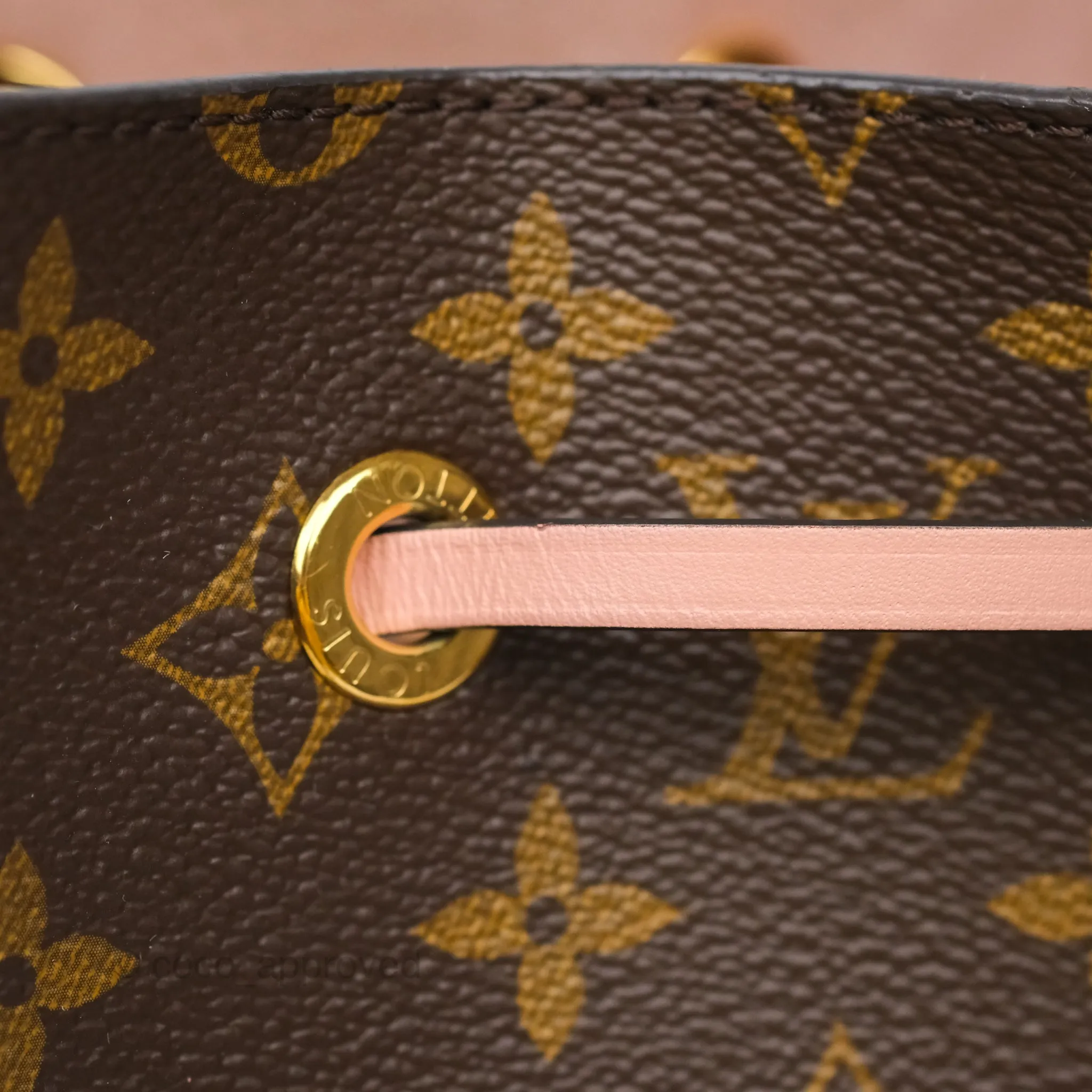 Louis Vuitton Neonoe MM Monogram Pink