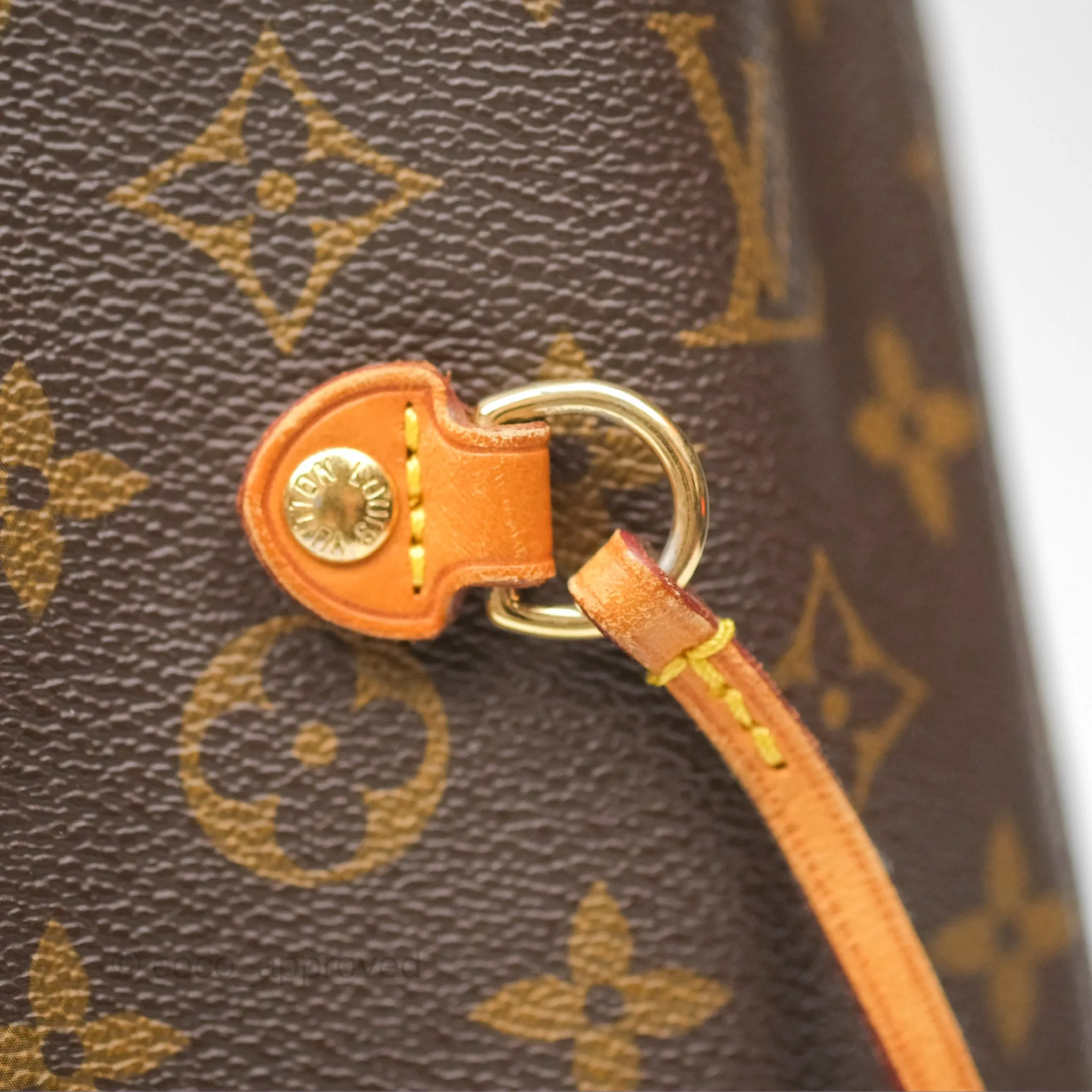 Louis Vuitton Neverfull MM Tote Bag Monogram Canvas