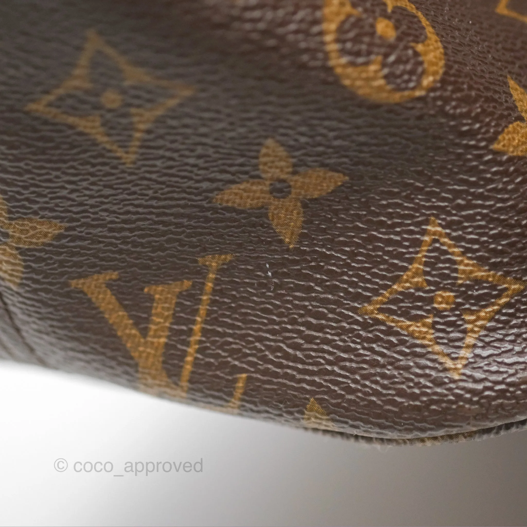 Louis Vuitton Neverfull MM Tote Bag Monogram Canvas
