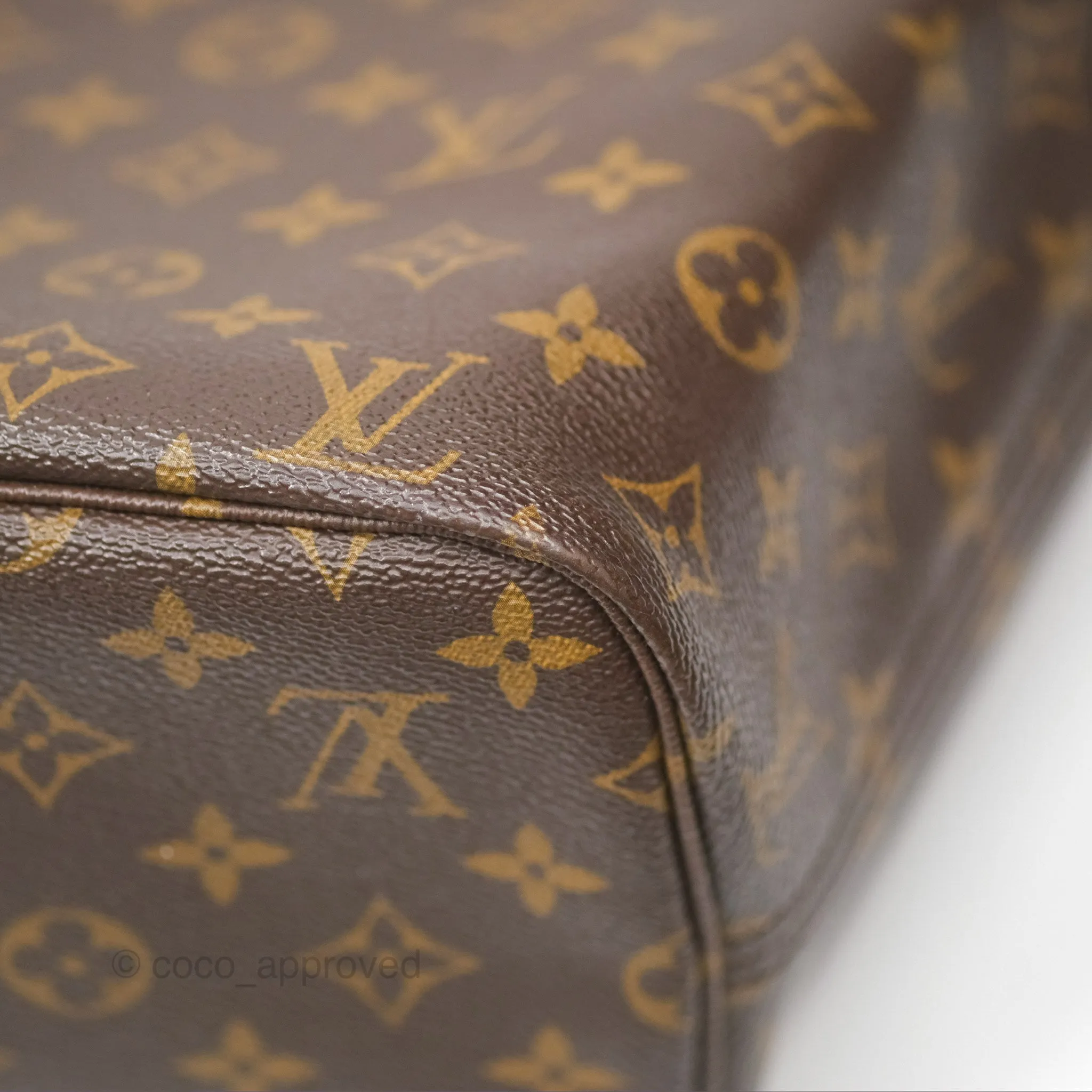 Louis Vuitton Neverfull MM Tote Bag Monogram Canvas