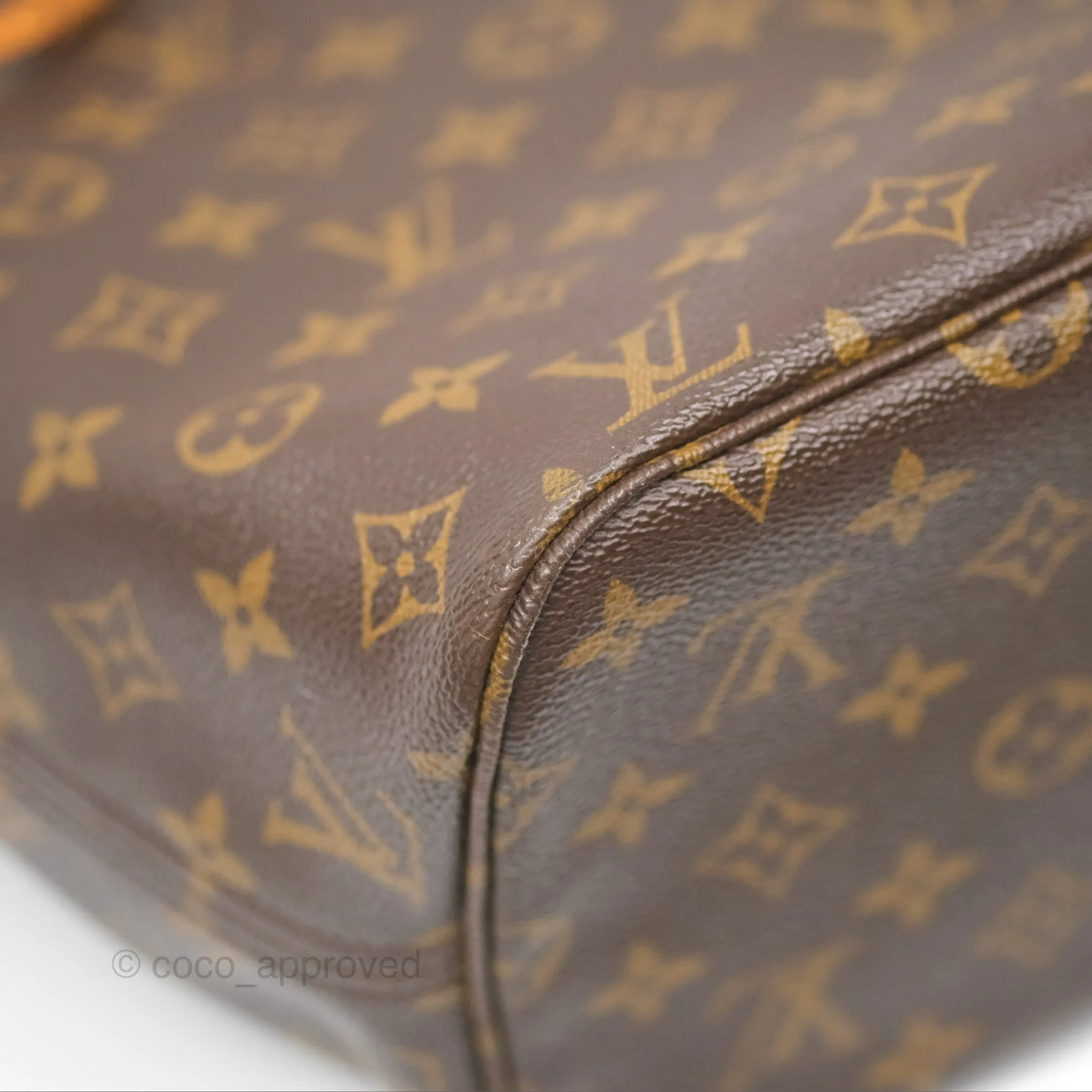 Louis Vuitton Neverfull MM Tote Bag Monogram Canvas