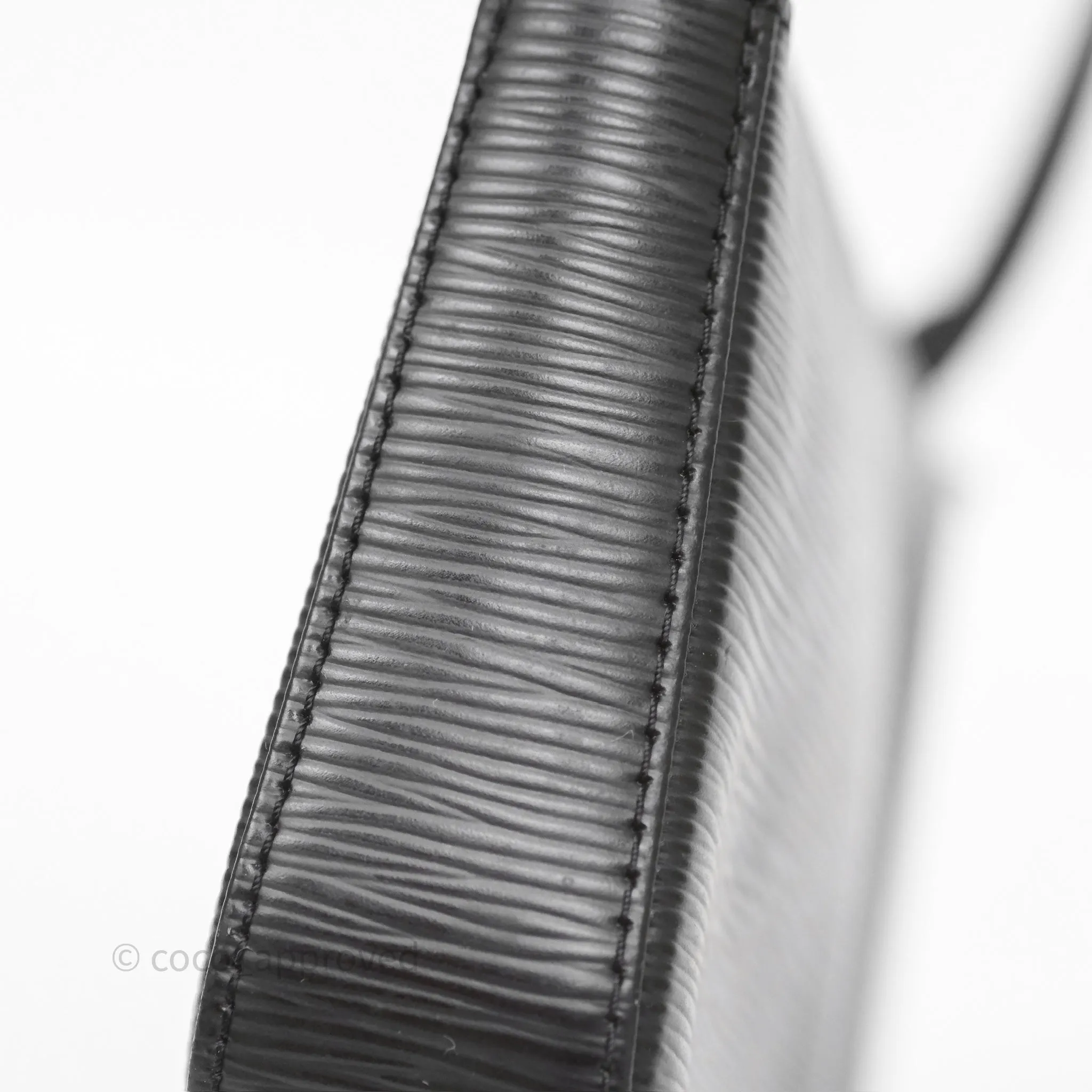 Louis Vuitton Pochette Black Epi