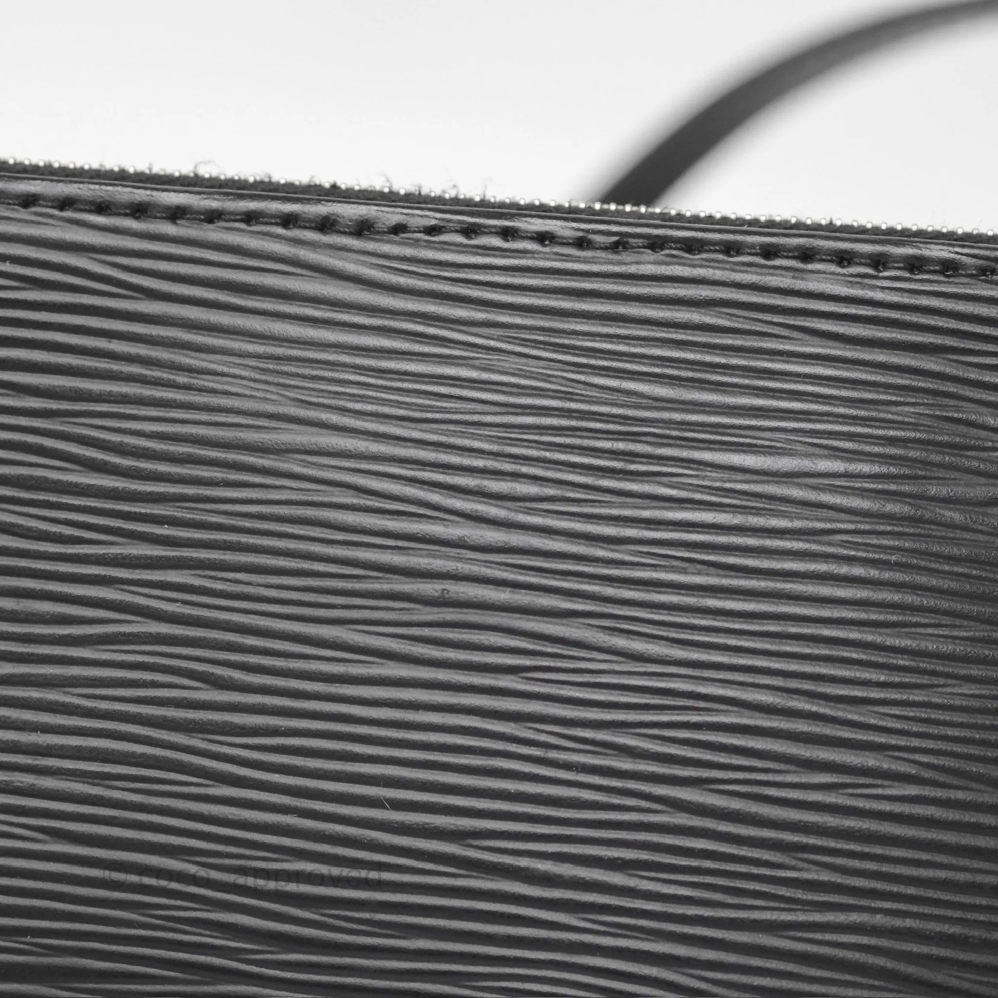 Louis Vuitton Pochette Black Epi