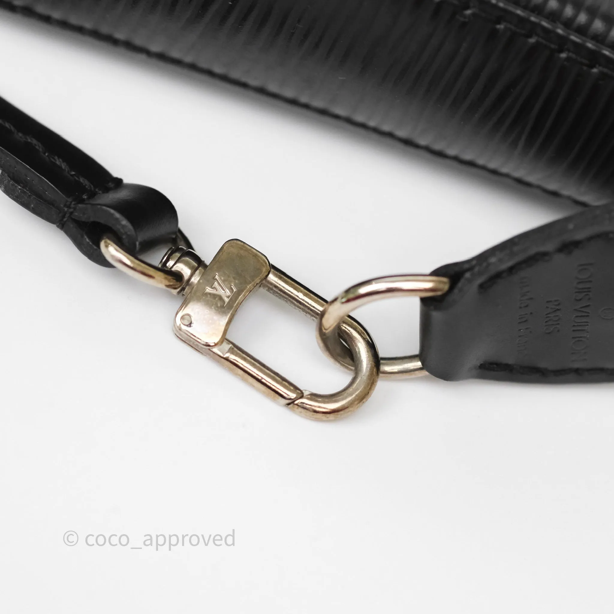 Louis Vuitton Pochette Black Epi