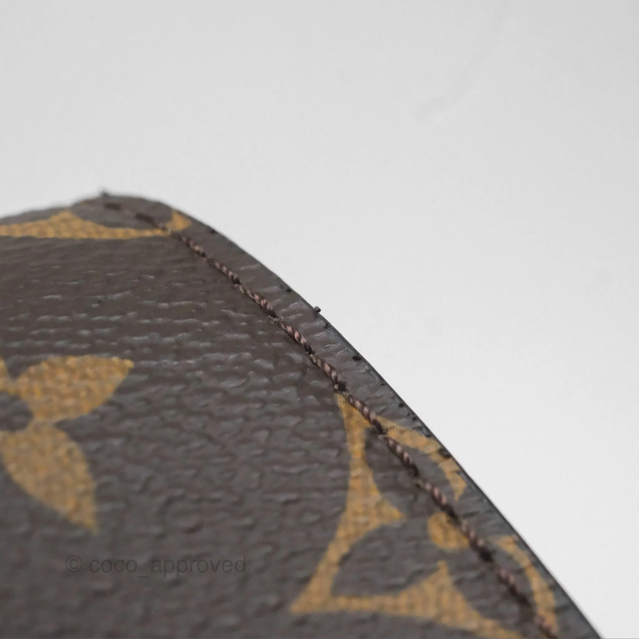 Louis Vuitton Pochette Metis Monogram Canvas