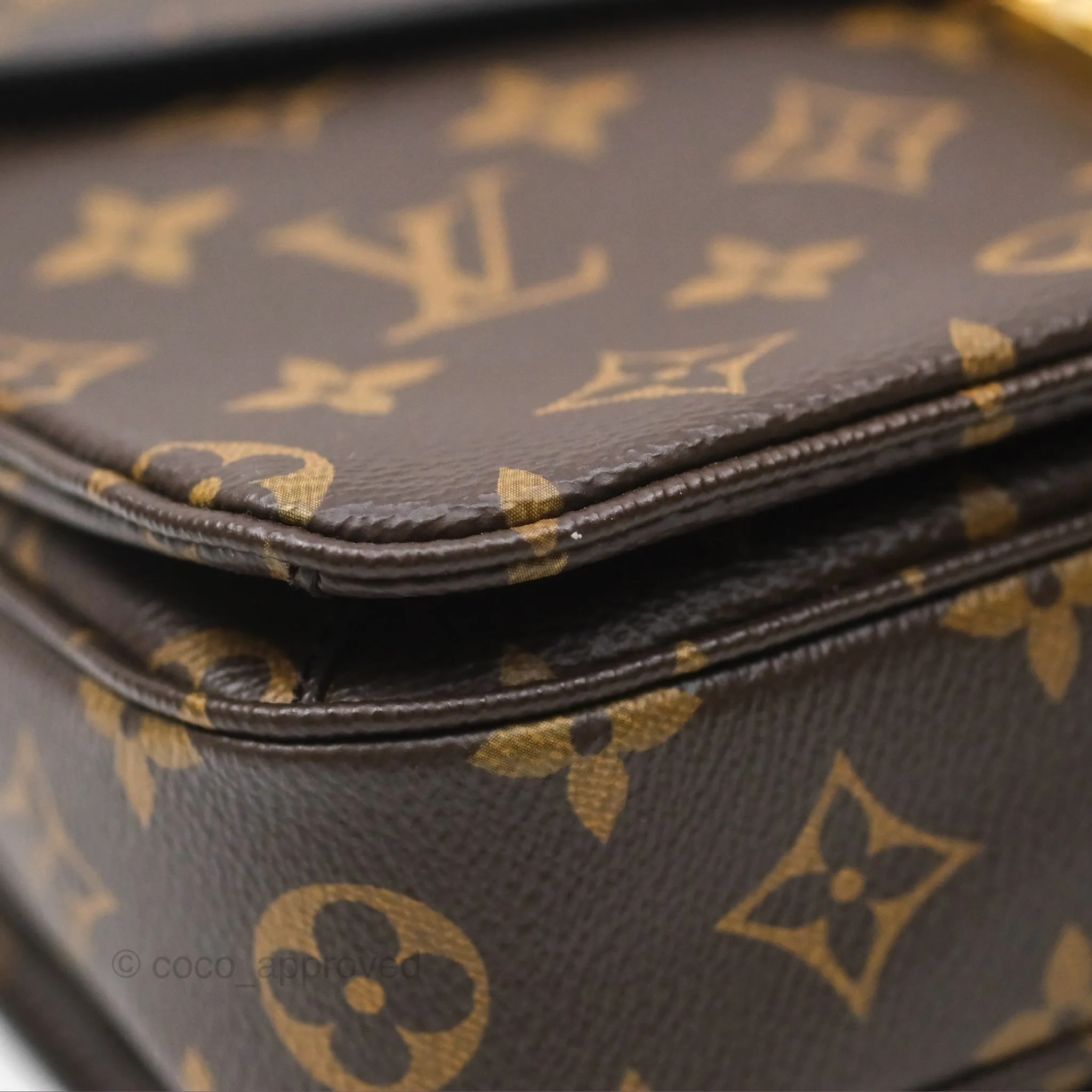 Louis Vuitton Pochette Metis Monogram Canvas
