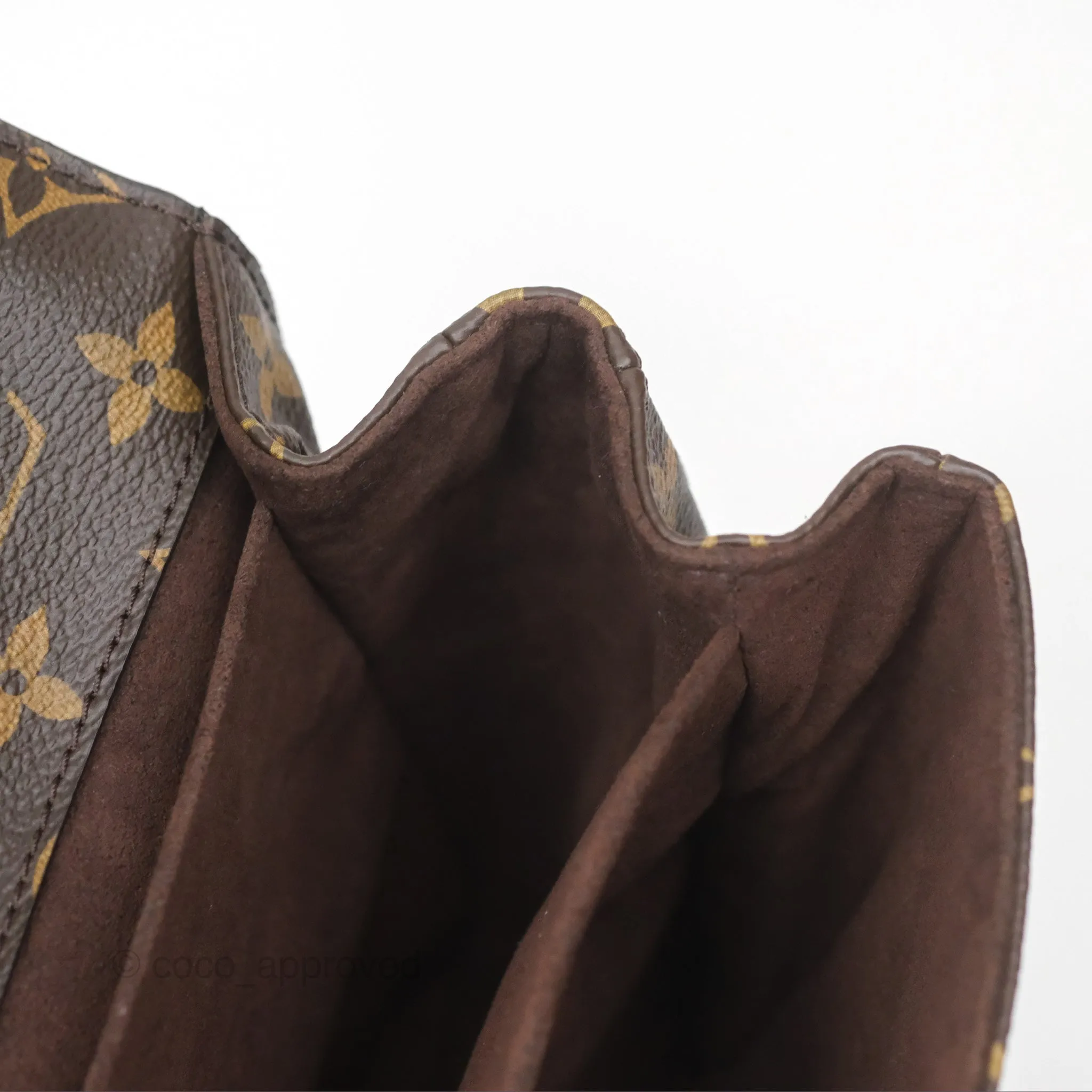 Louis Vuitton Pochette Metis Monogram Canvas