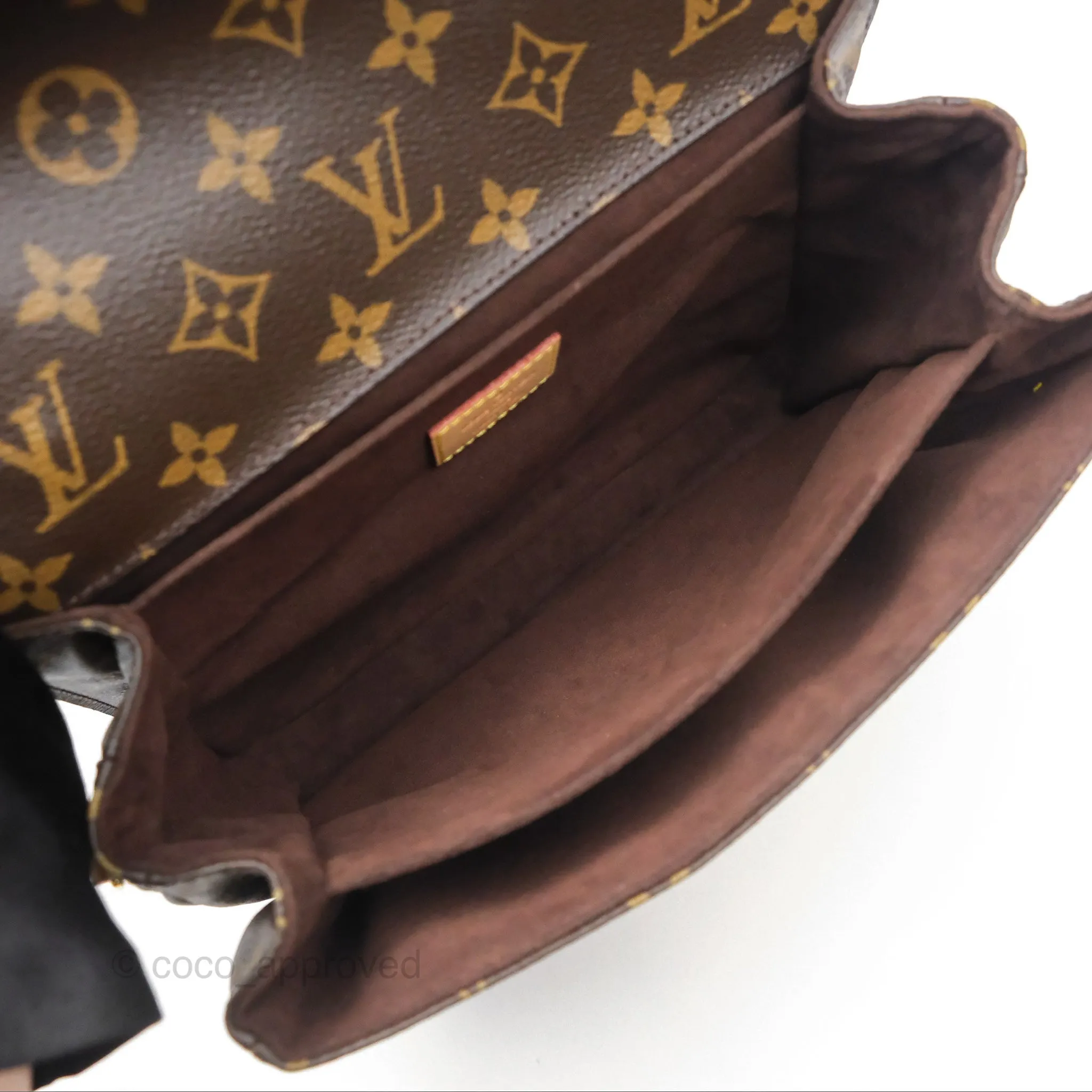 Louis Vuitton Pochette Metis Monogram Canvas