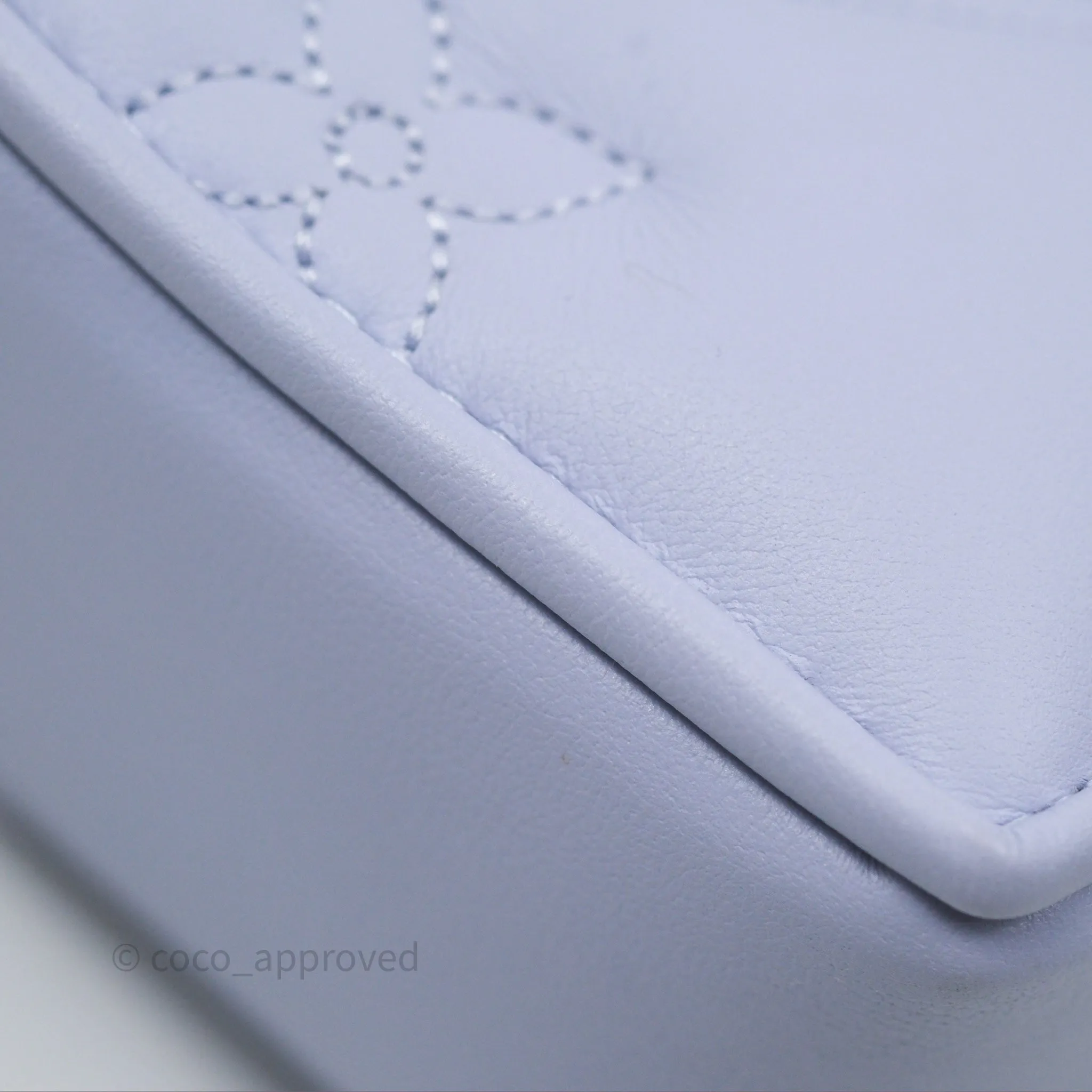 Louis Vuitton Pop My Heart Lilac