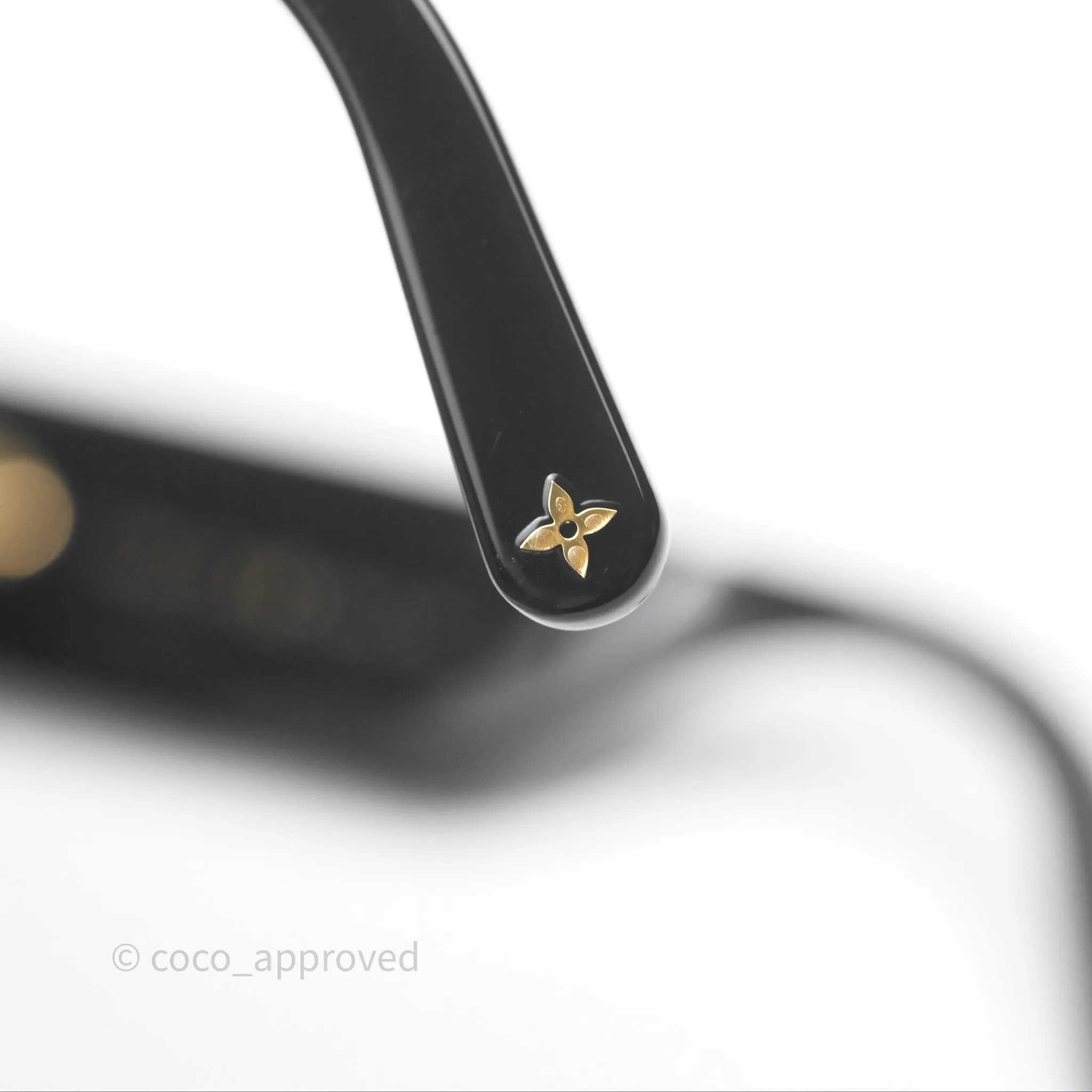 Louis Vuitton Rendez-Vous Square Sunglasses Black