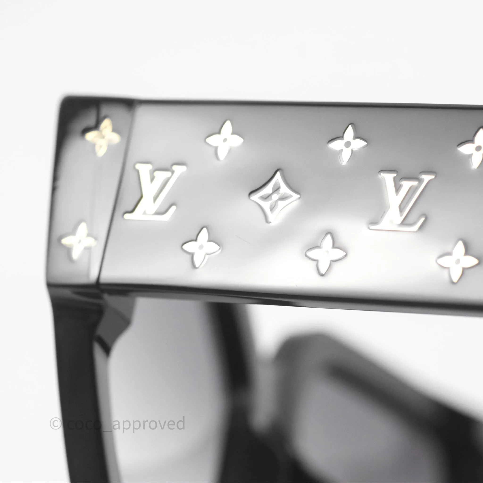 Louis Vuitton Rendez-Vous Square Sunglasses Black