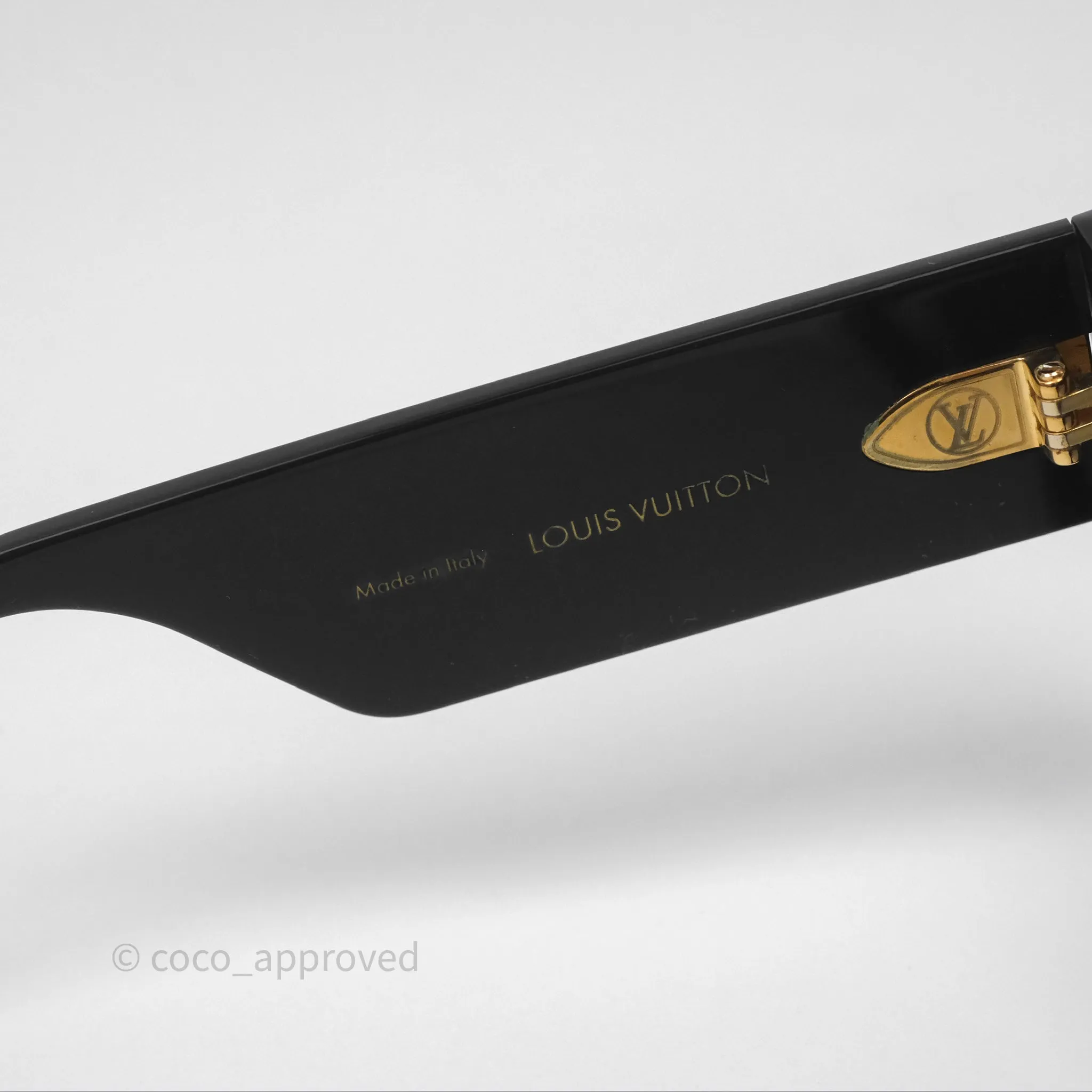 Louis Vuitton Rendez-Vous Square Sunglasses Black
