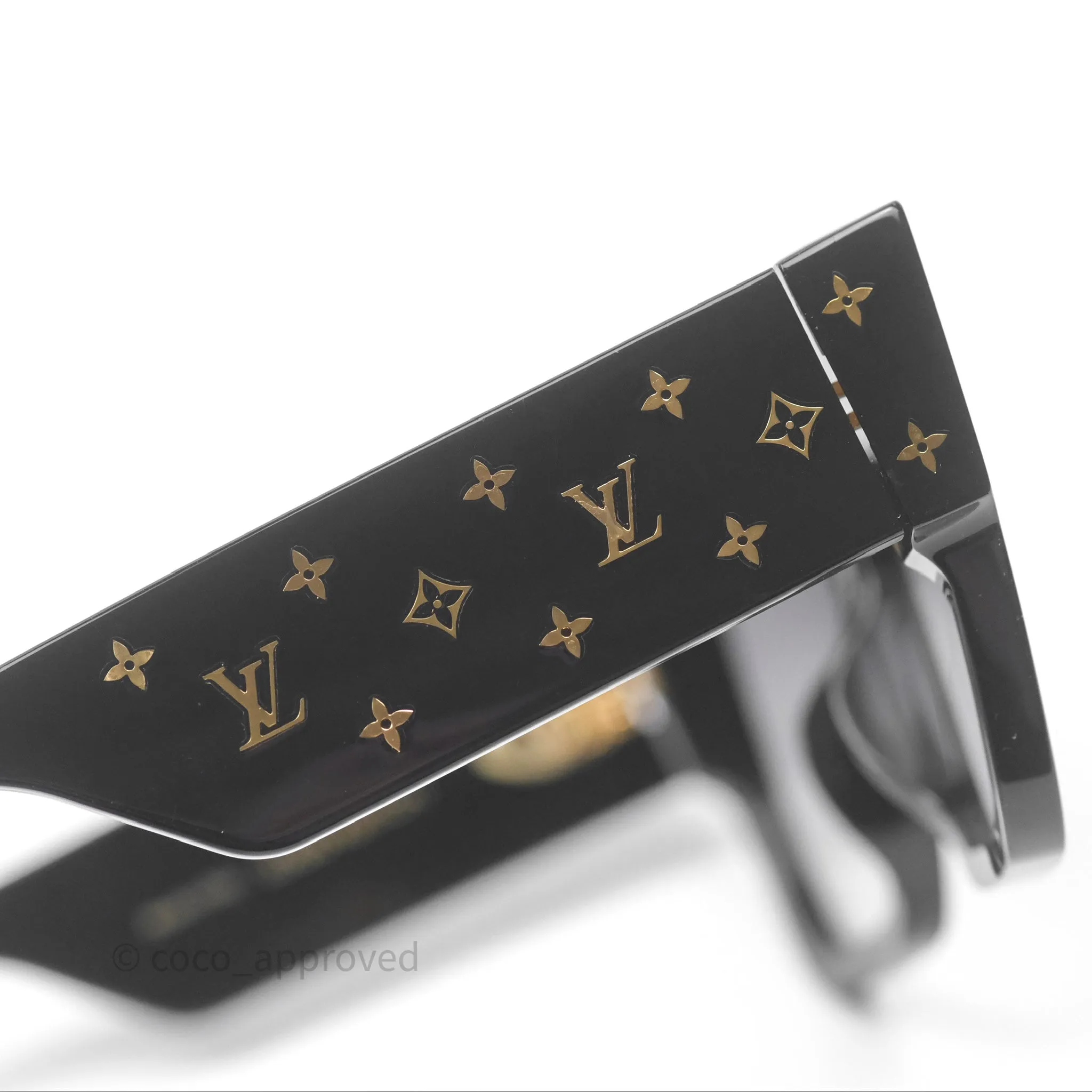 Louis Vuitton Rendez-Vous Square Sunglasses Black