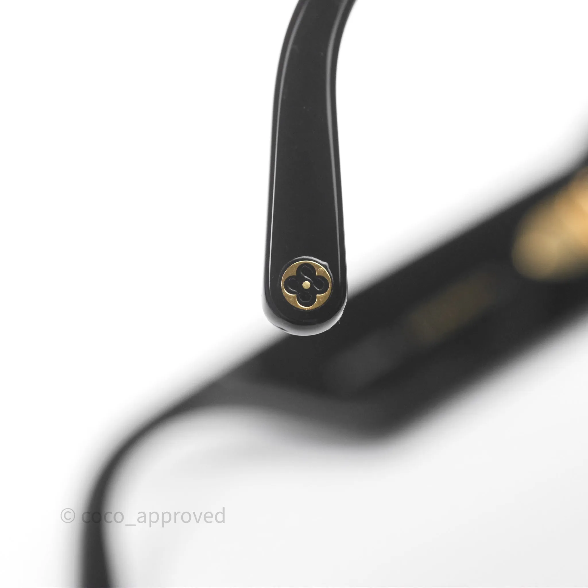 Louis Vuitton Rendez-Vous Square Sunglasses Black