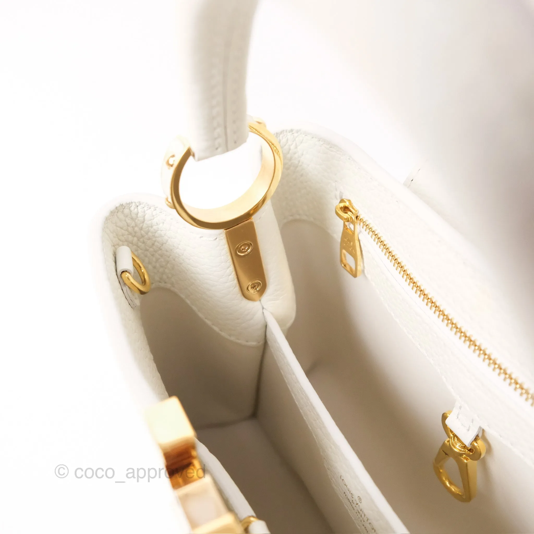Louis Vuitton Taurillon Capucines BB Snow
