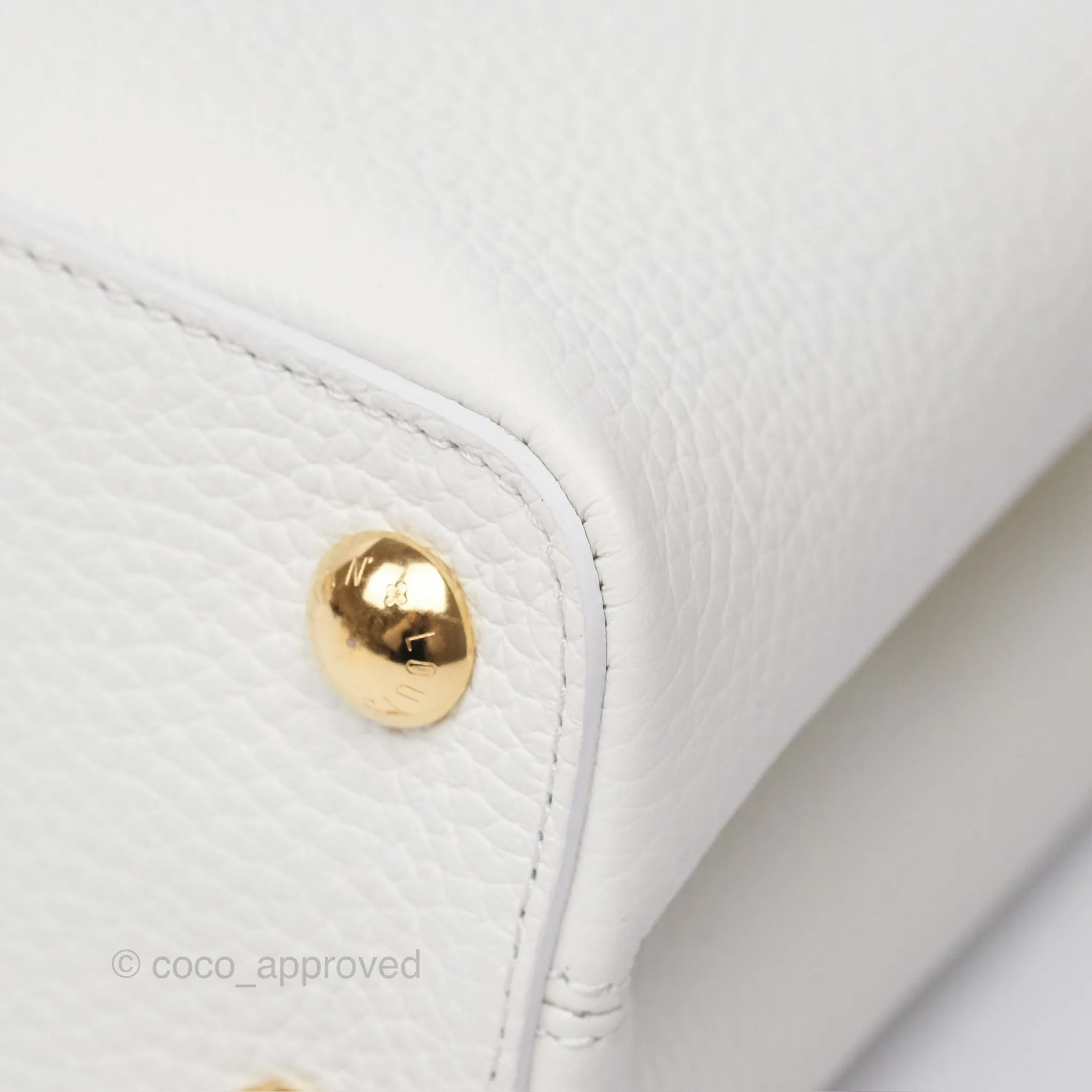 Louis Vuitton Taurillon Capucines BB Snow