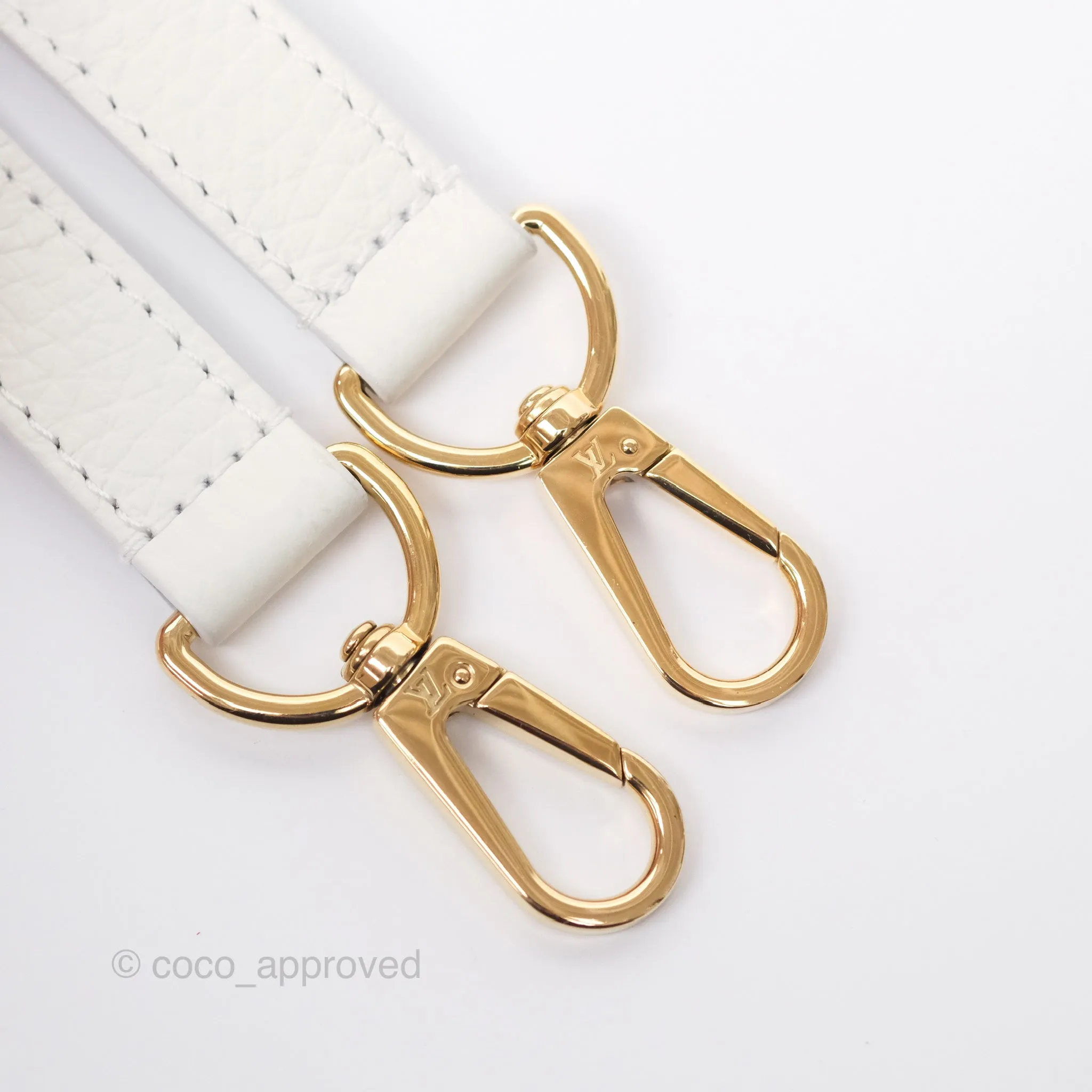 Louis Vuitton Taurillon Capucines BB Snow