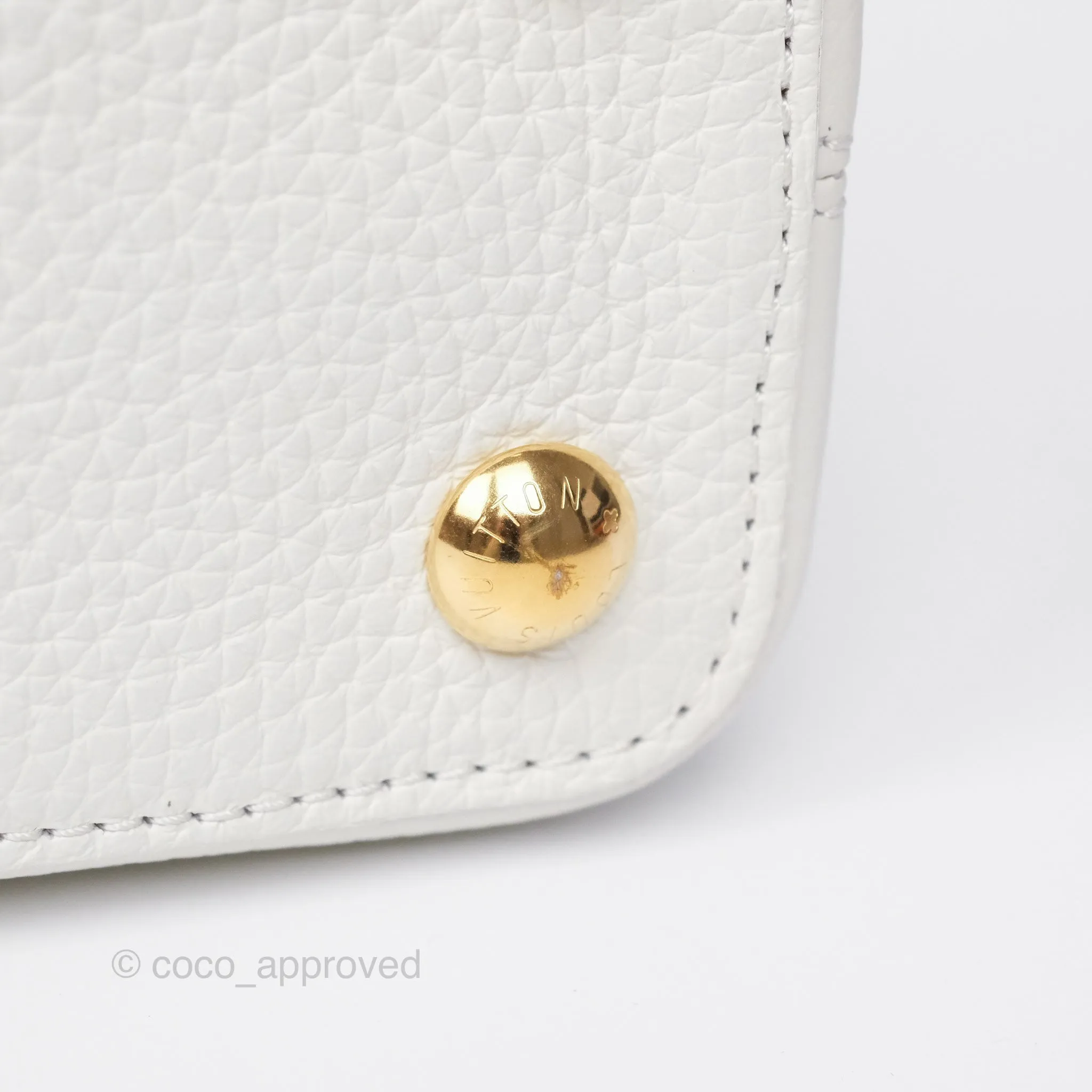 Louis Vuitton Taurillon Capucines BB Snow