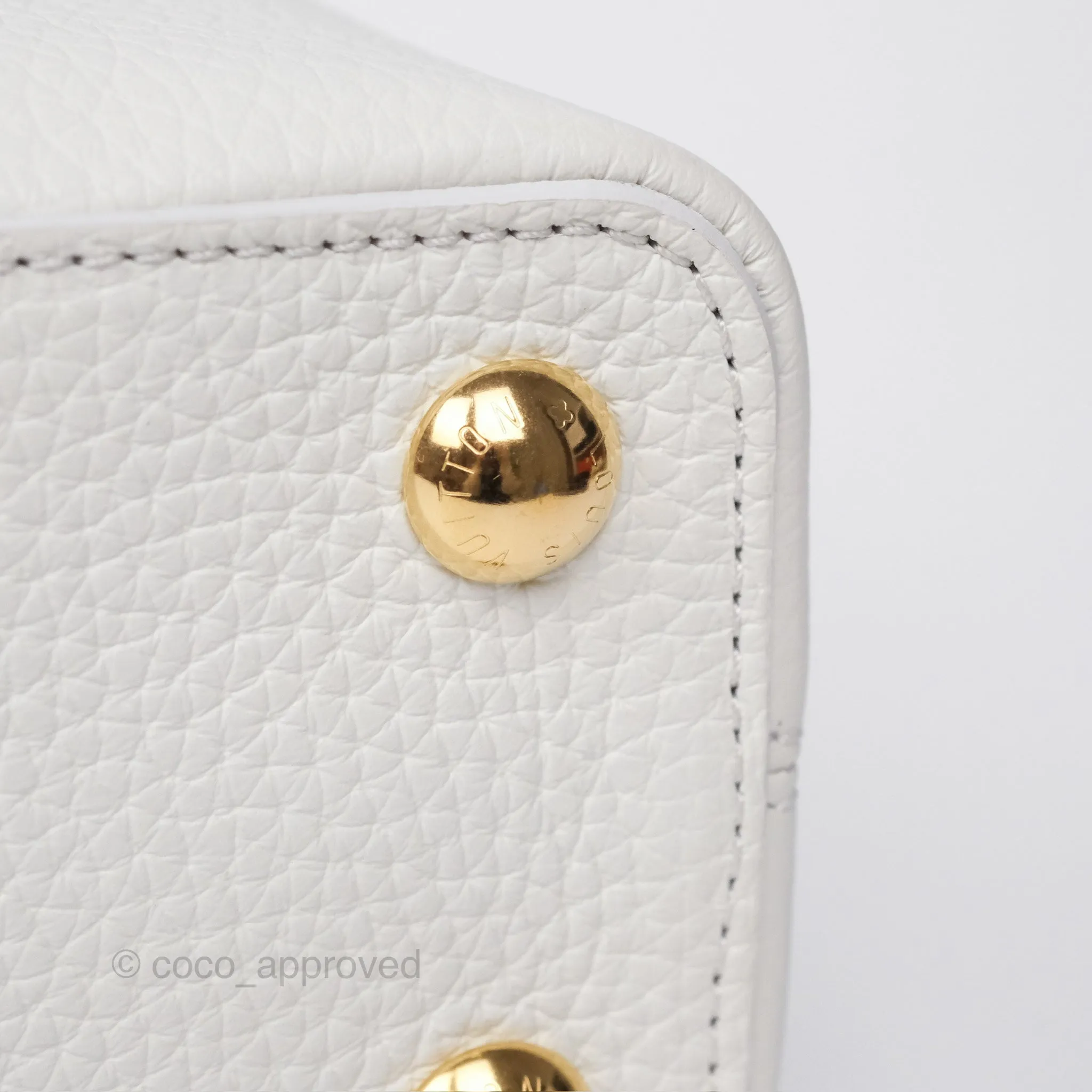 Louis Vuitton Taurillon Capucines BB Snow