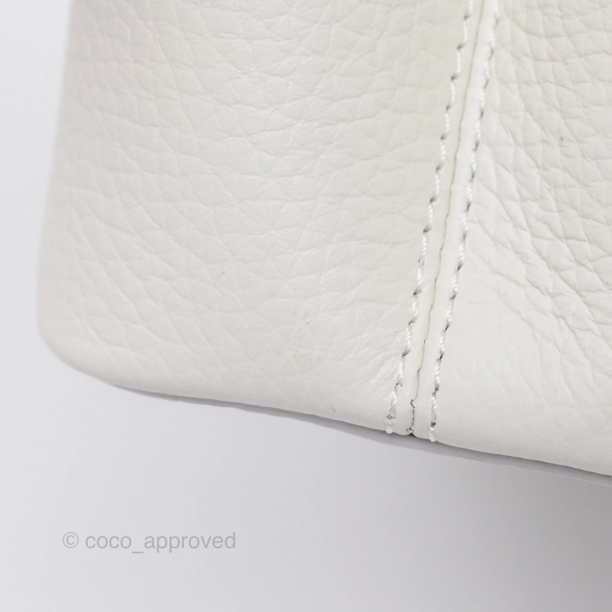 Louis Vuitton Taurillon Capucines BB Snow
