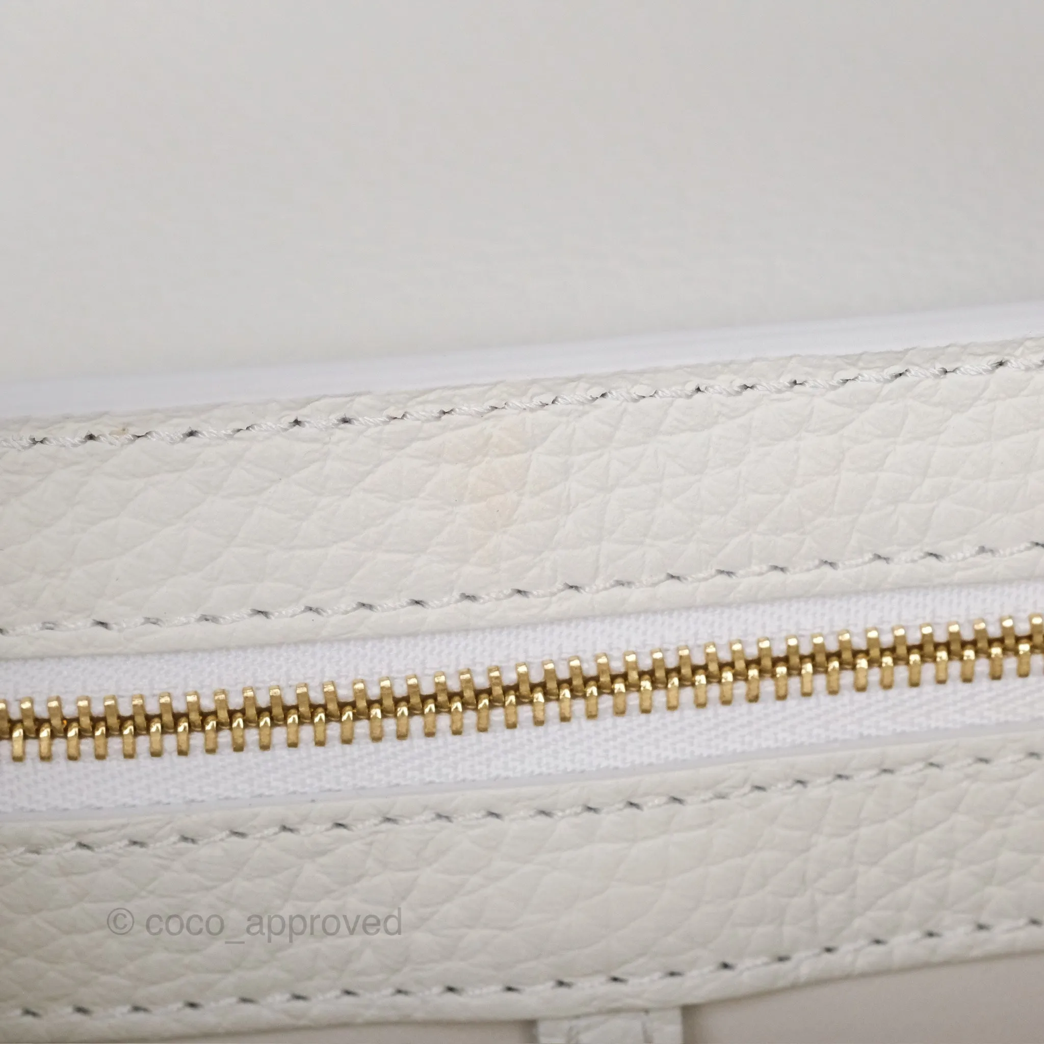 Louis Vuitton Taurillon Capucines BB Snow