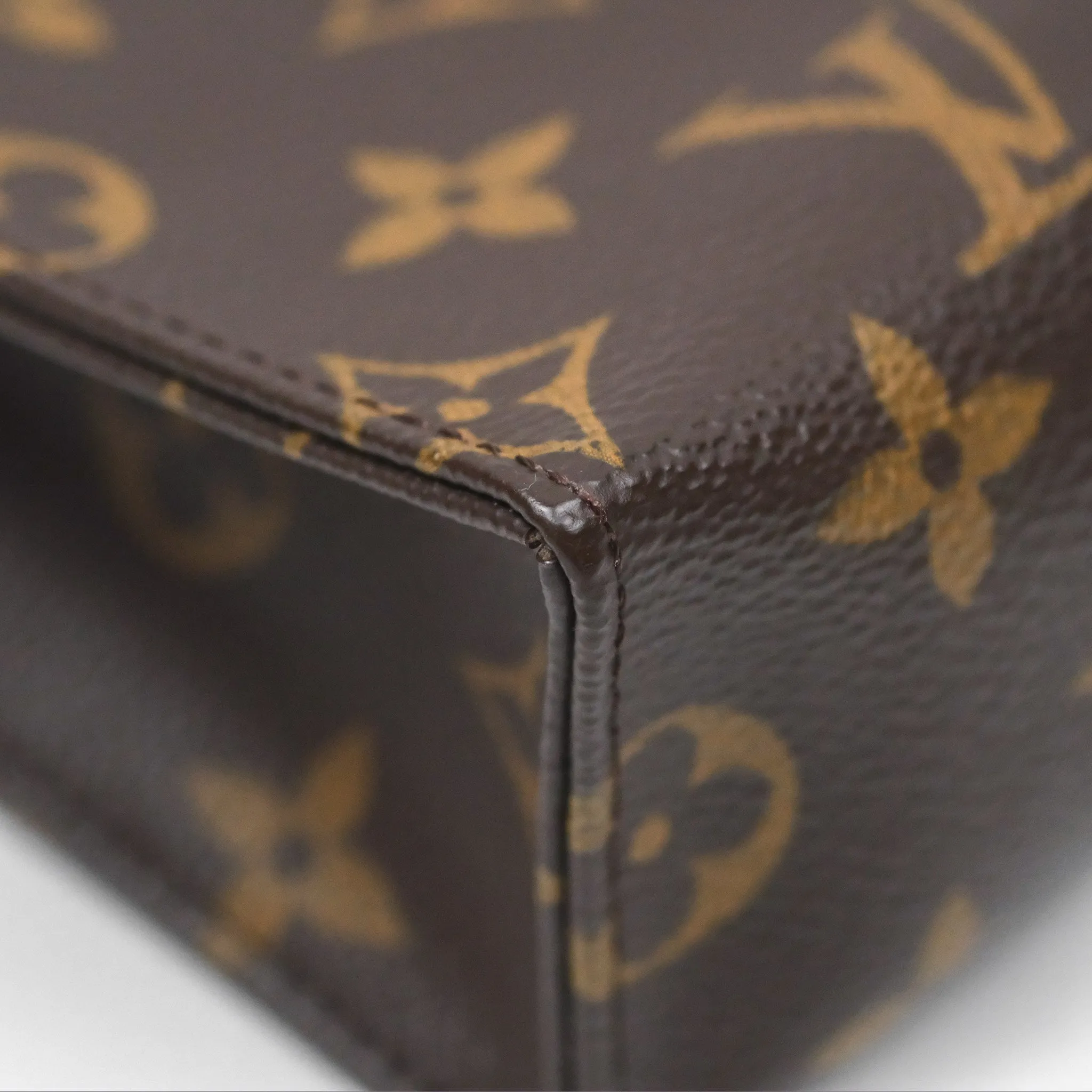 Louis Vuitton Toiletry Pouch 26 Monogram Canvas