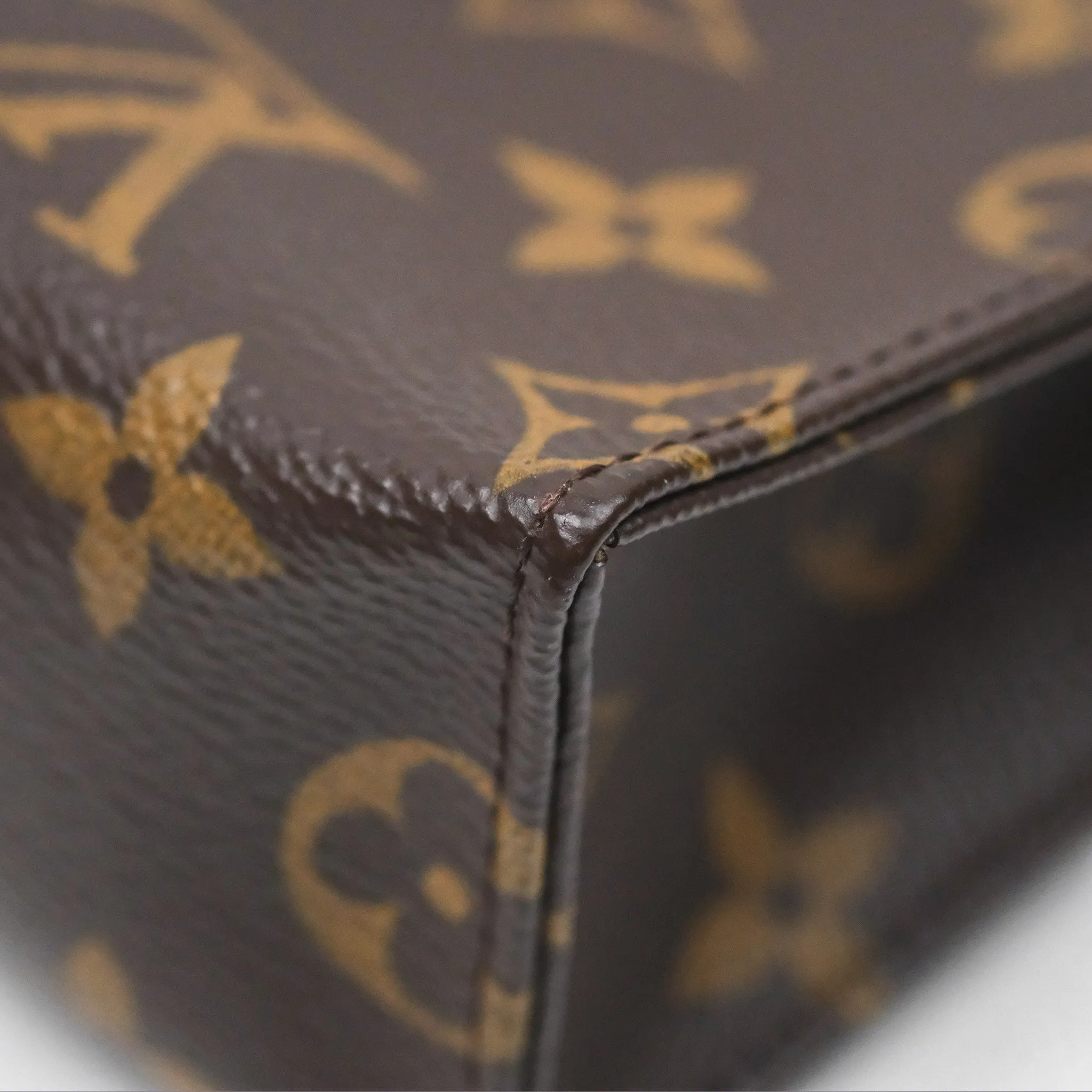 Louis Vuitton Toiletry Pouch 26 Monogram Canvas