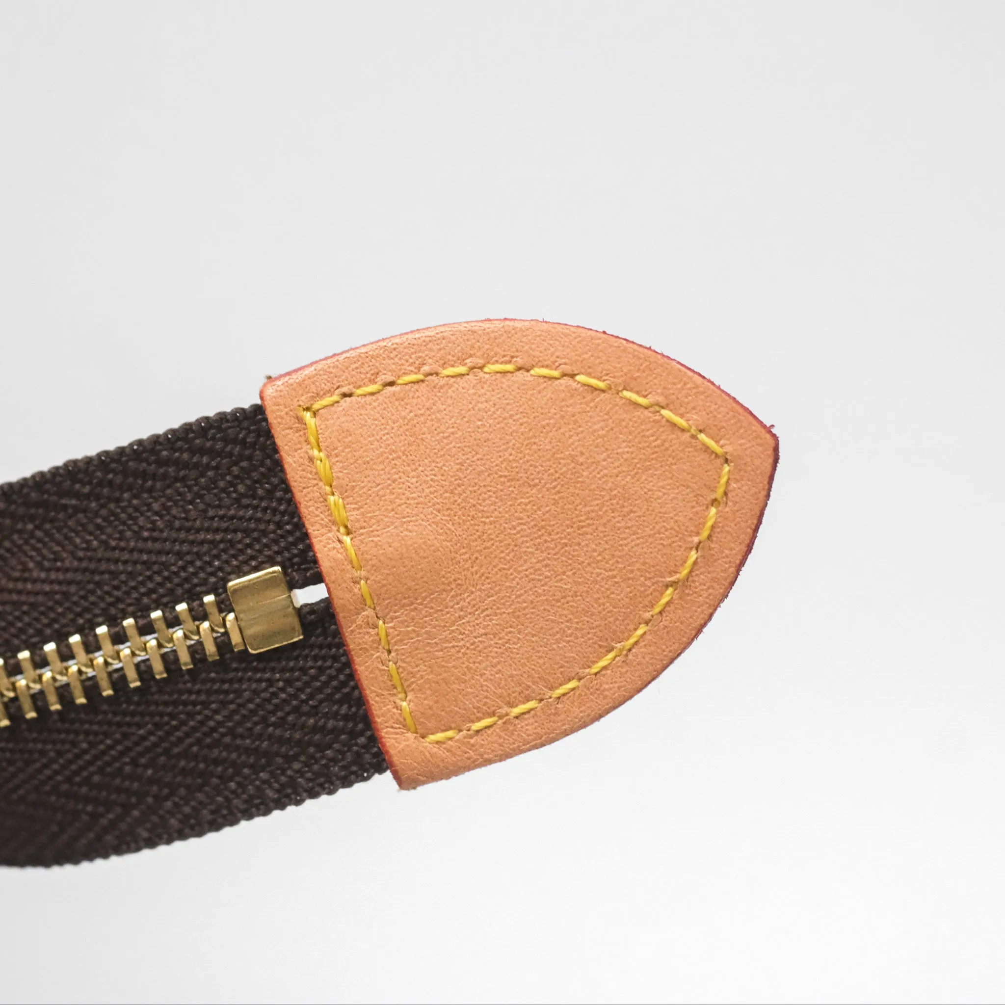 Louis Vuitton Toiletry Pouch 26 Monogram Canvas
