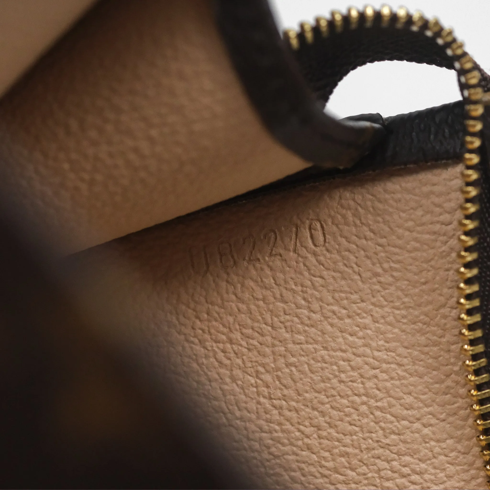 Louis Vuitton Toiletry Pouch 26 Monogram Canvas