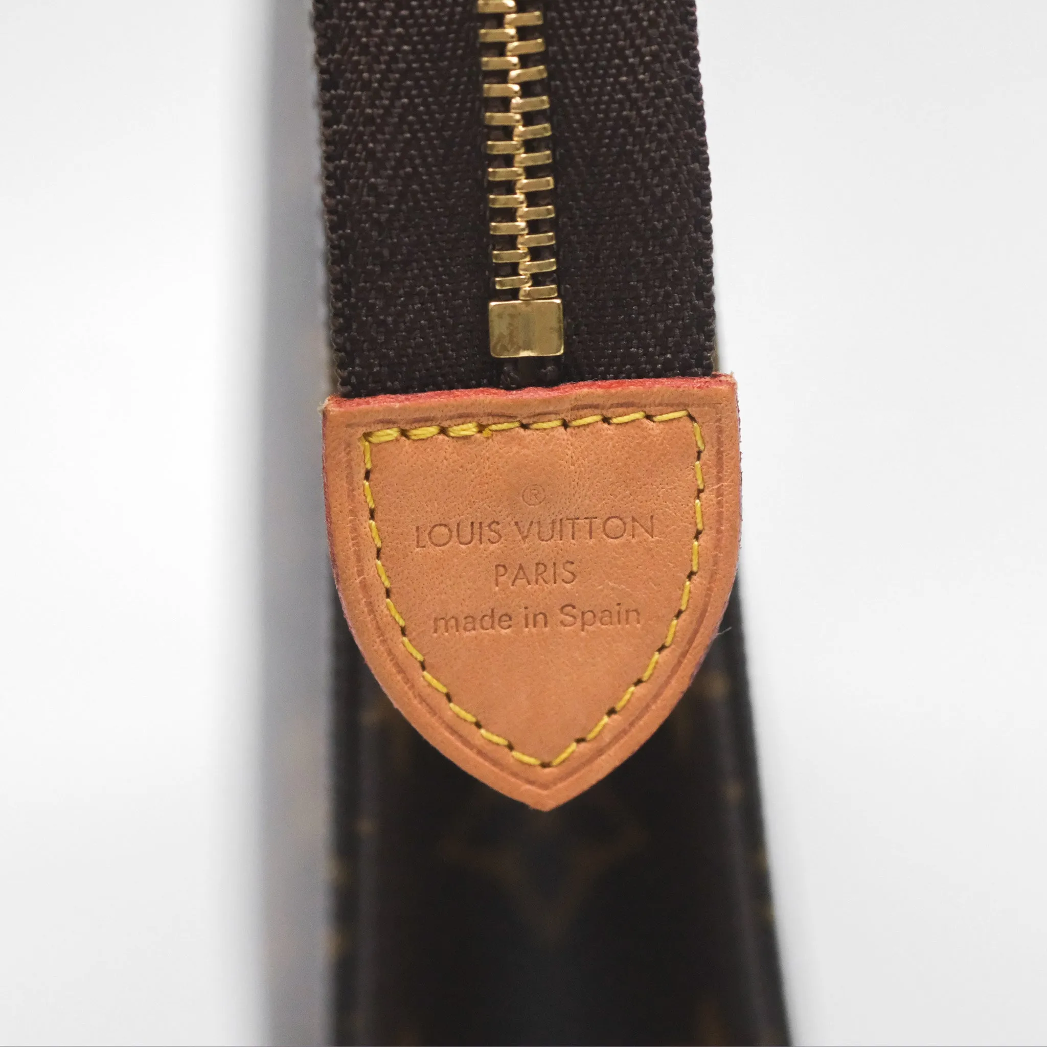 Louis Vuitton Toiletry Pouch 26 Monogram Canvas
