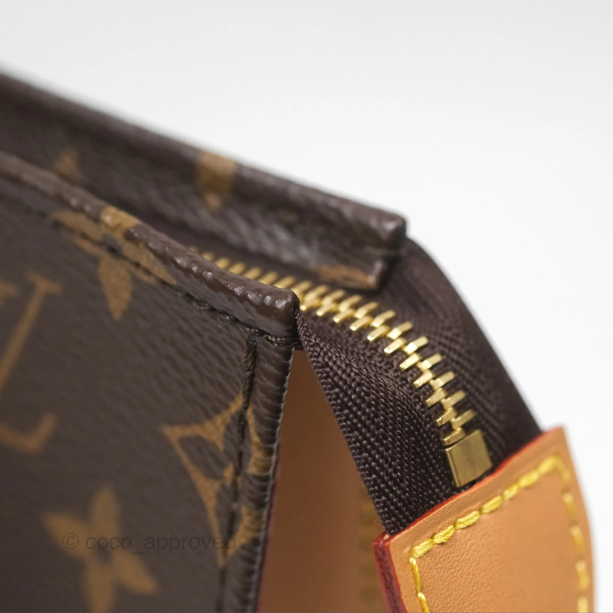 Louis Vuitton Toiletry Pouch 26 On Chain Monogram Canvas