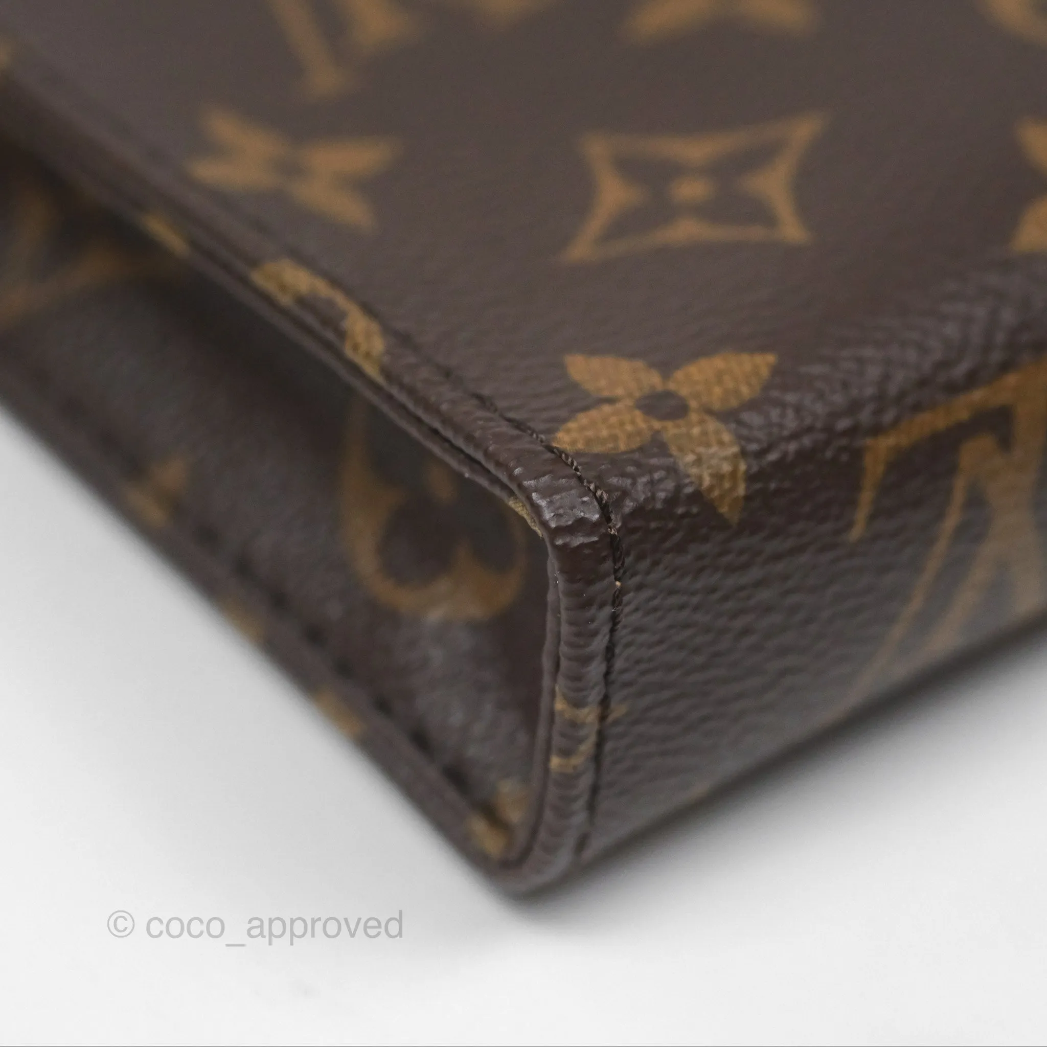 Louis Vuitton Toiletry Pouch 26 On Chain Monogram Canvas