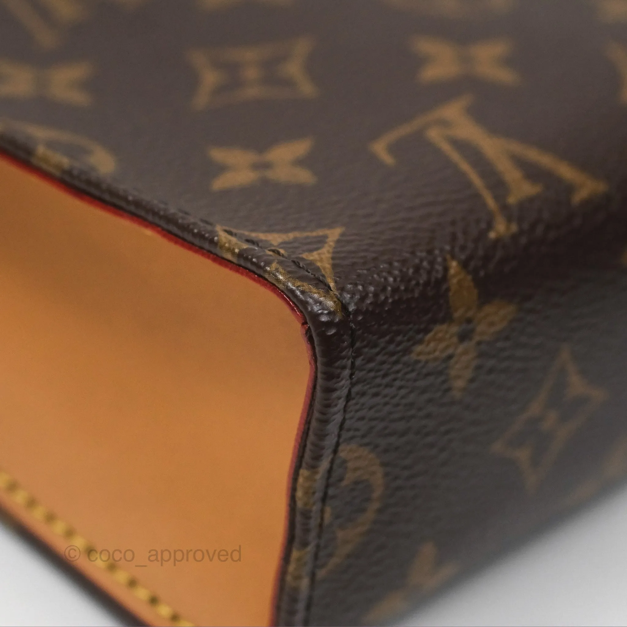 Louis Vuitton Toiletry Pouch 26 On Chain Monogram Canvas