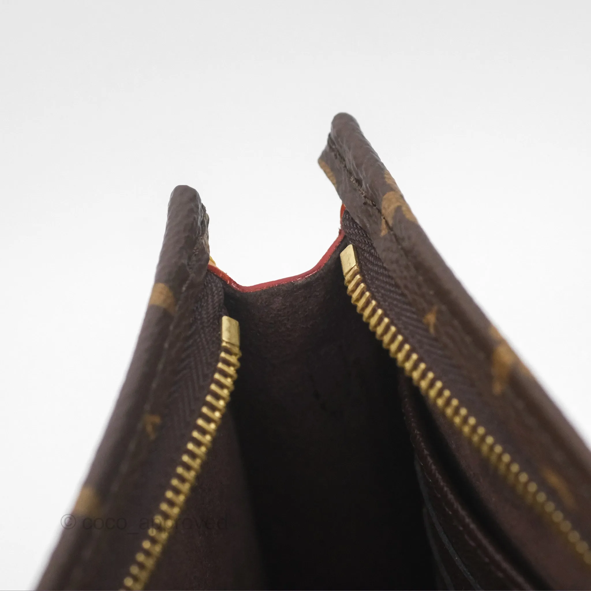 Louis Vuitton Toiletry Pouch 26 On Chain Monogram Canvas