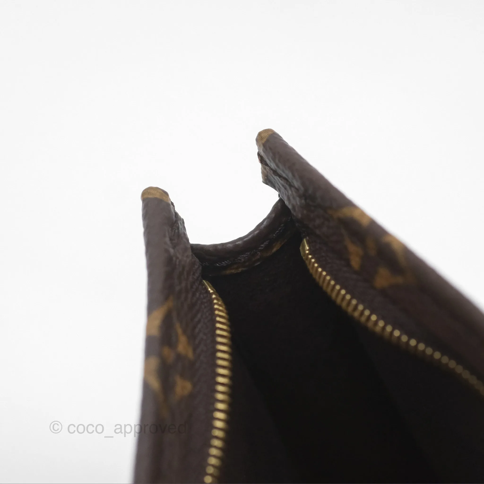 Louis Vuitton Toiletry Pouch 26 On Chain Monogram Canvas
