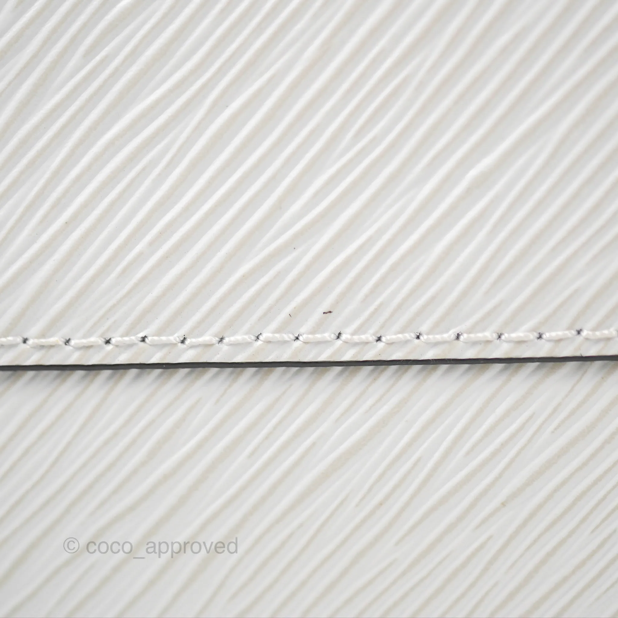 Louis Vuitton Twist Tote Off White Epi