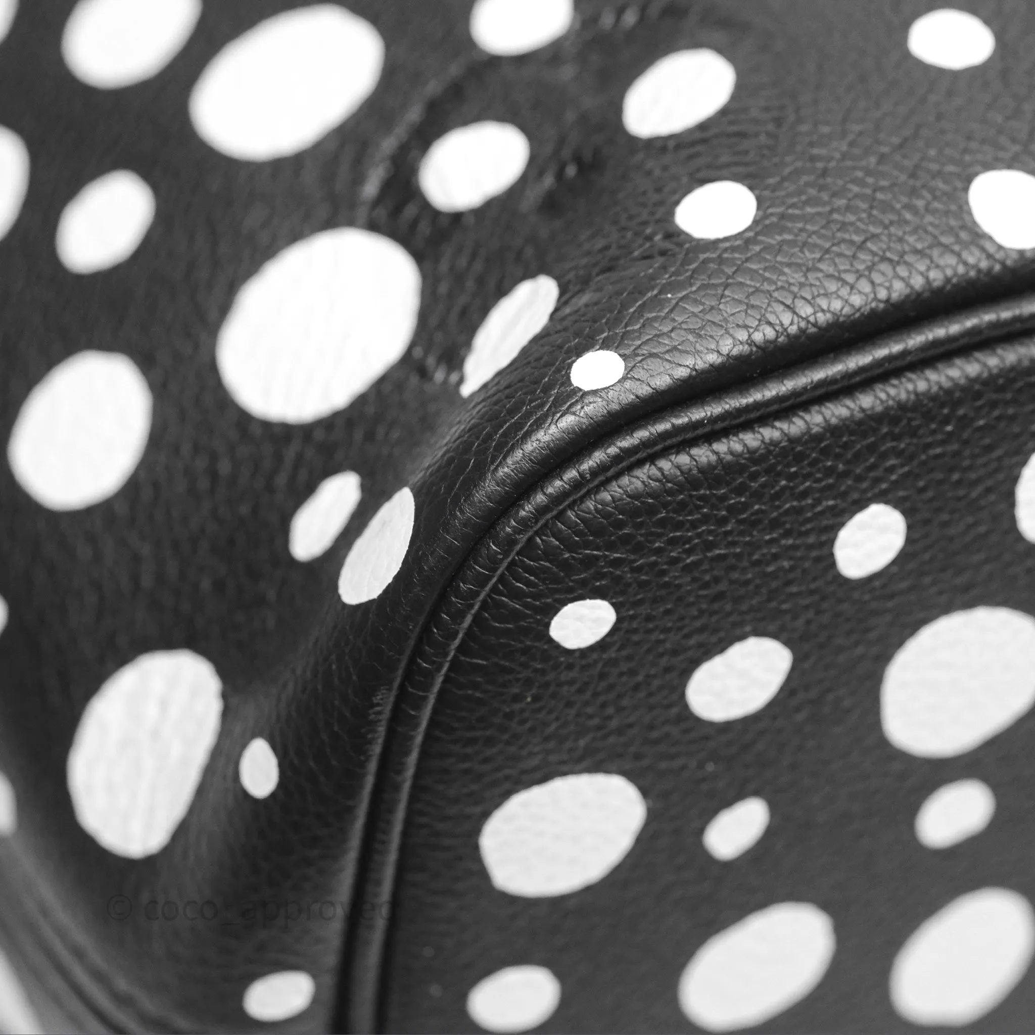 Louis Vuitton x Yayoi Kusama Neverfull MM Black/White