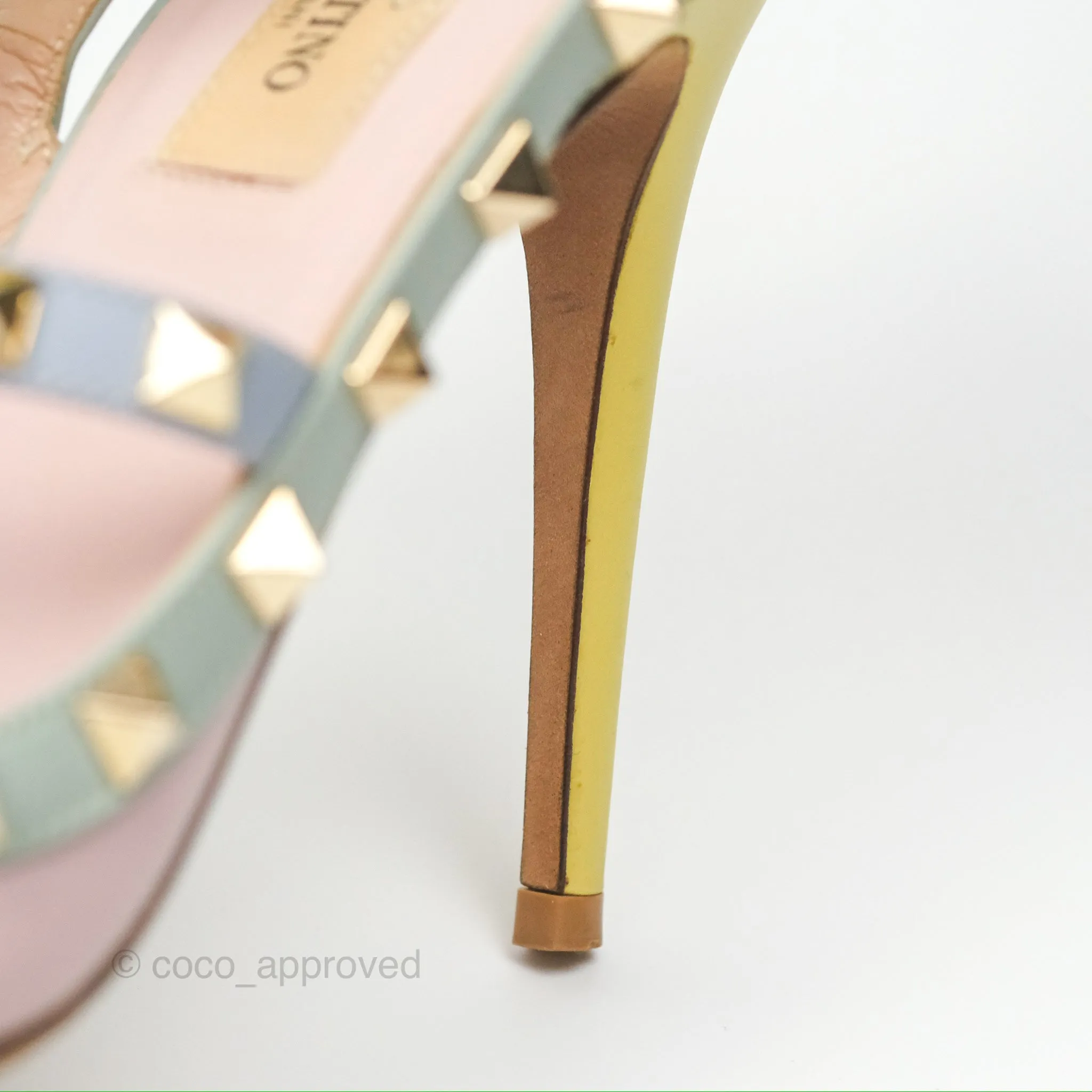 Valentino Garavani Rockstud Leather Slingback Pumps in Watercolor Size 39