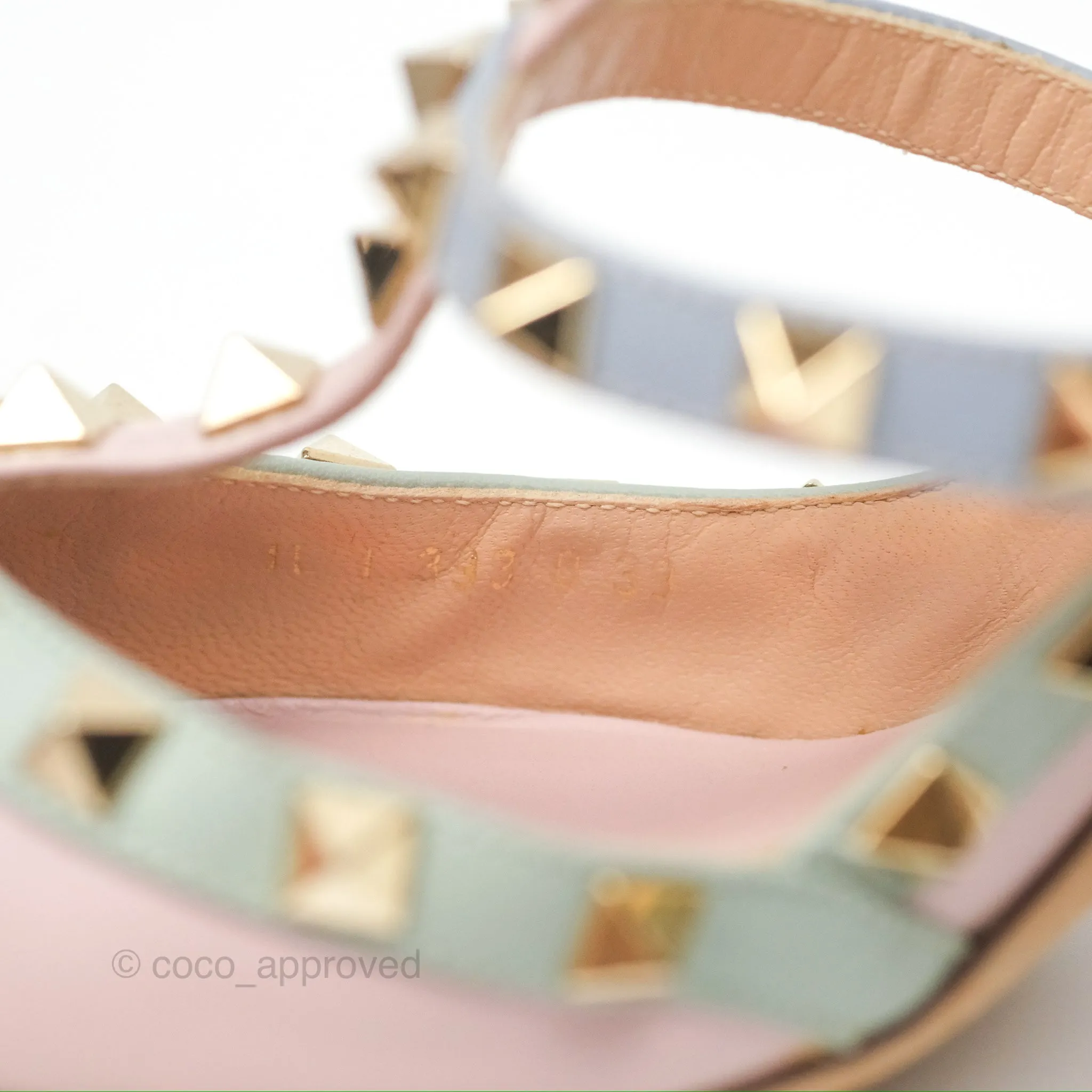 Valentino Garavani Rockstud Leather Slingback Pumps in Watercolor Size 39