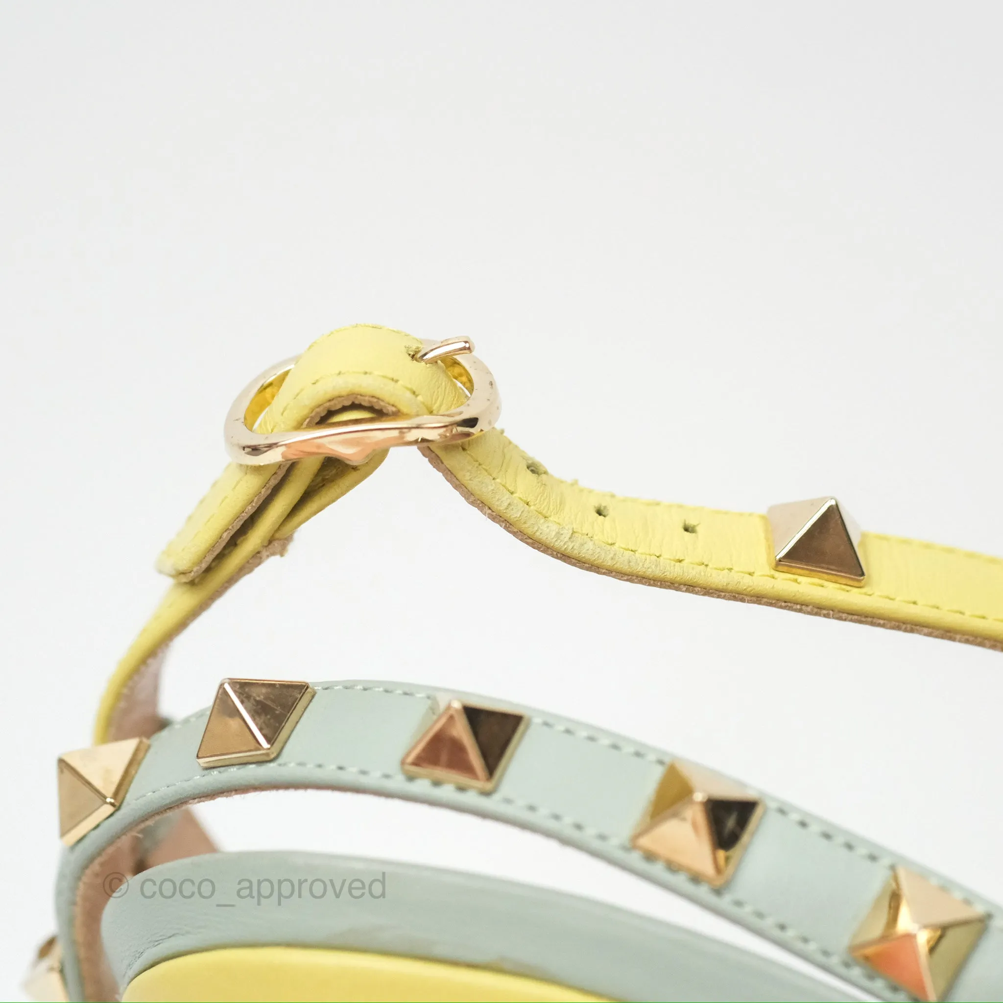 Valentino Garavani Rockstud Leather Slingback Pumps in Watercolor Size 39