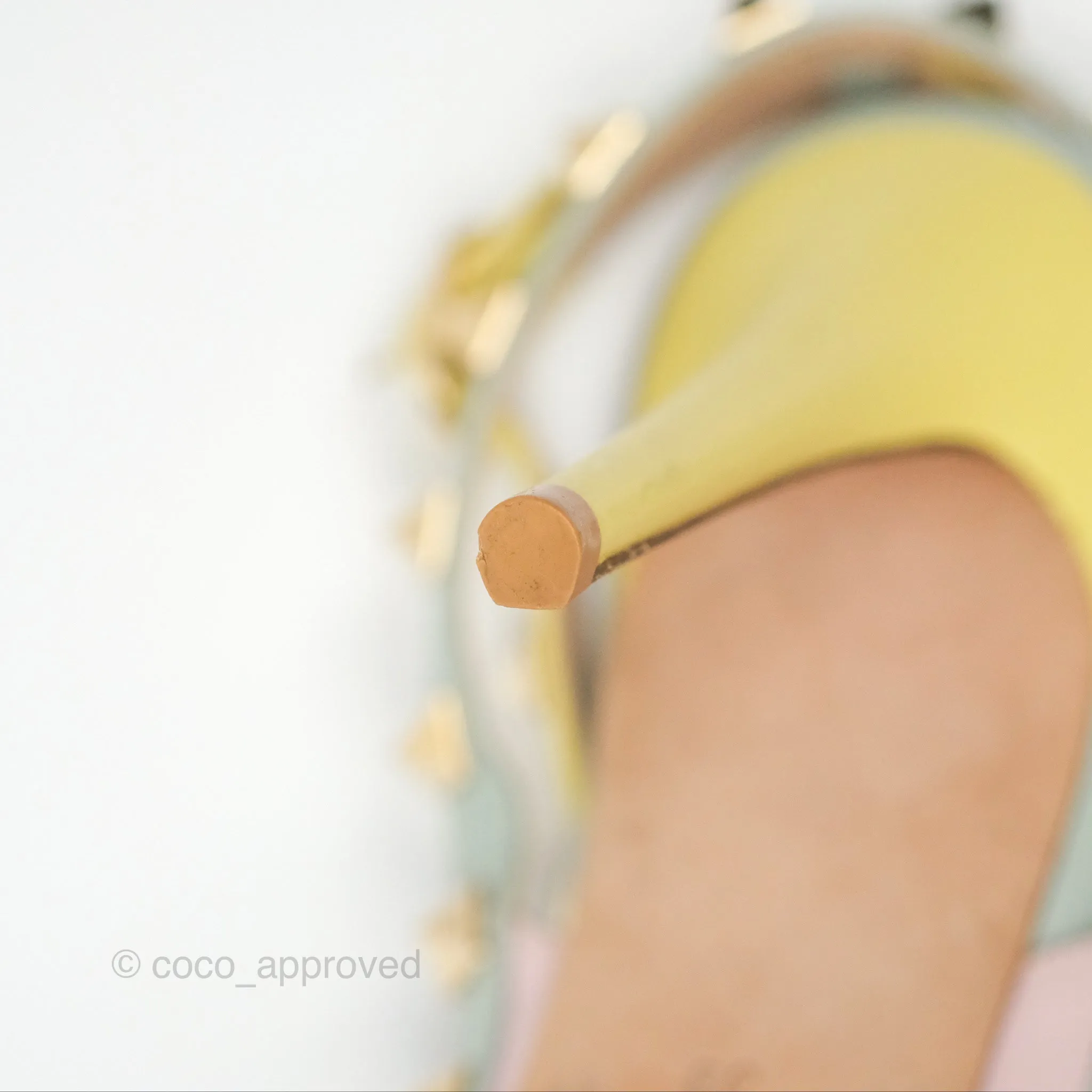 Valentino Garavani Rockstud Leather Slingback Pumps in Watercolor Size 39
