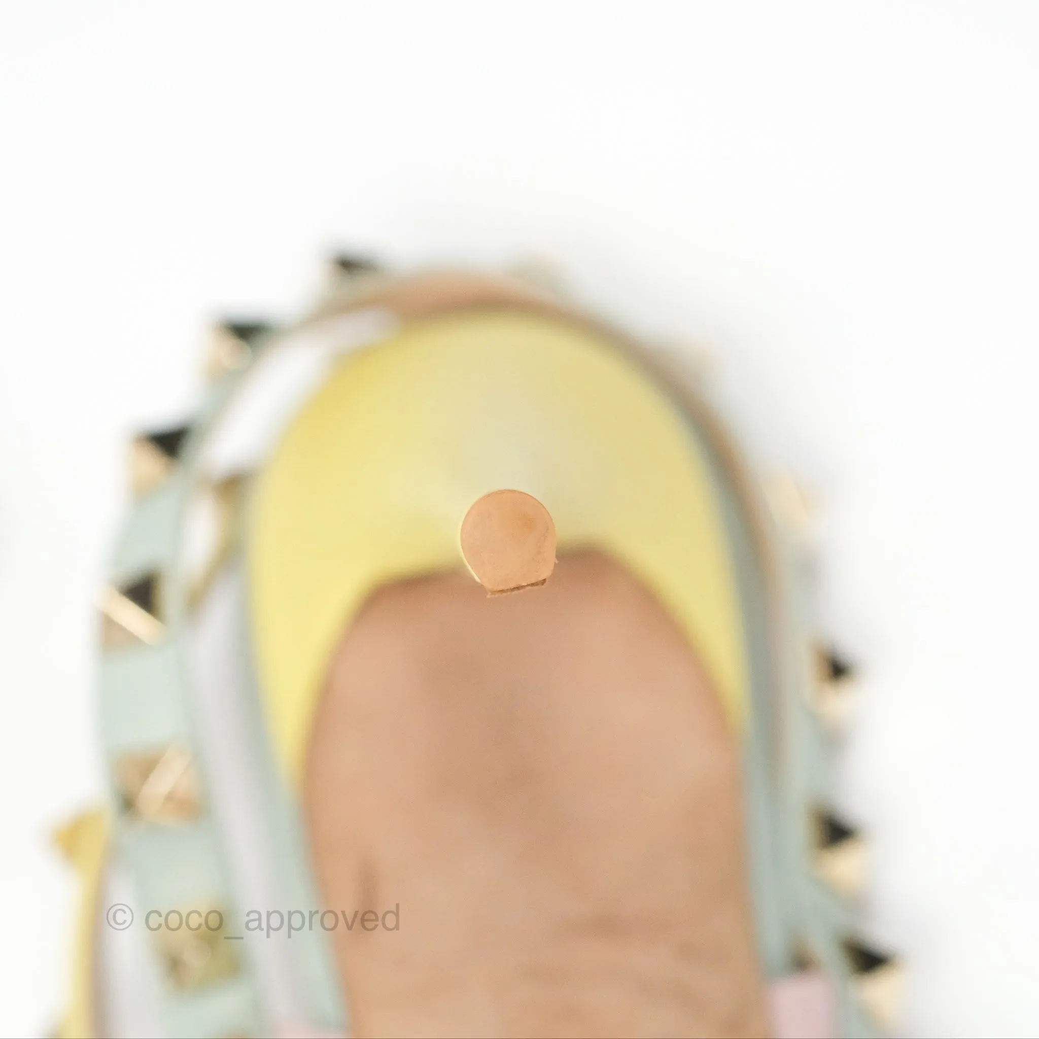 Valentino Garavani Rockstud Leather Slingback Pumps in Watercolor Size 39