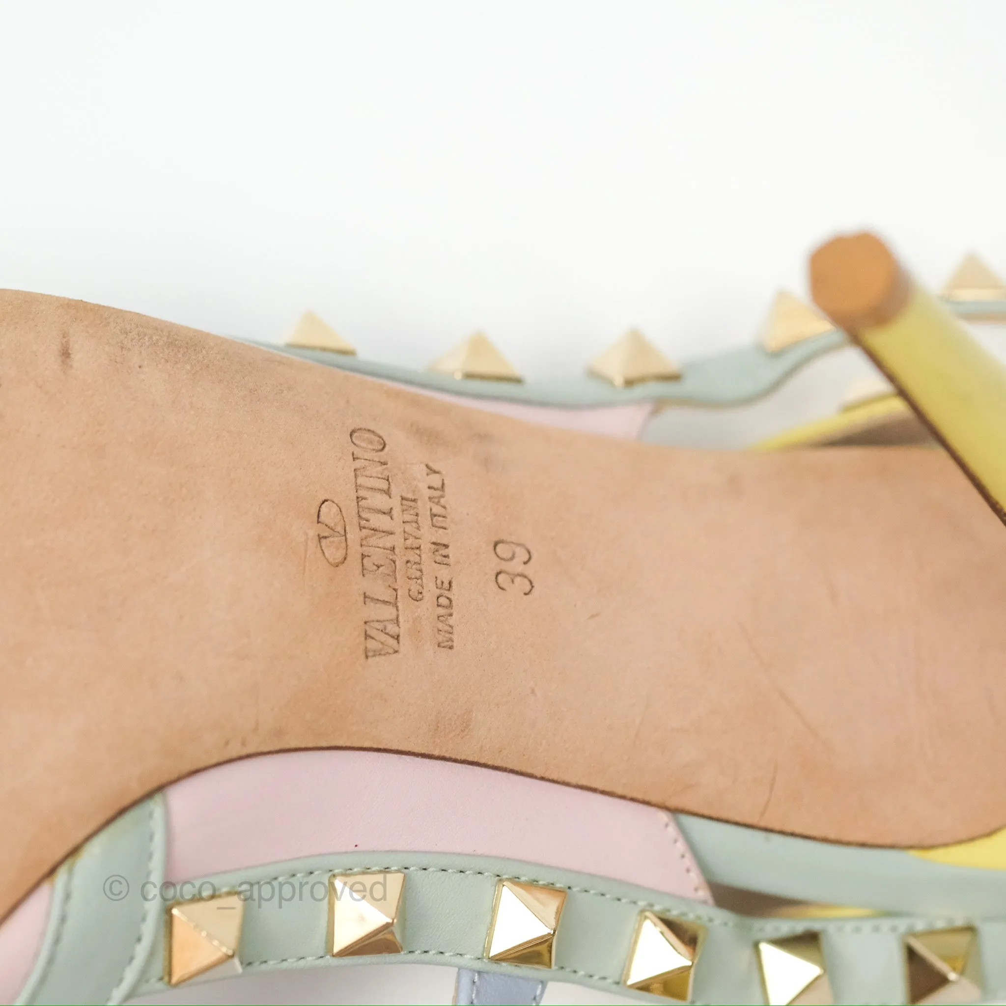 Valentino Garavani Rockstud Leather Slingback Pumps in Watercolor Size 39