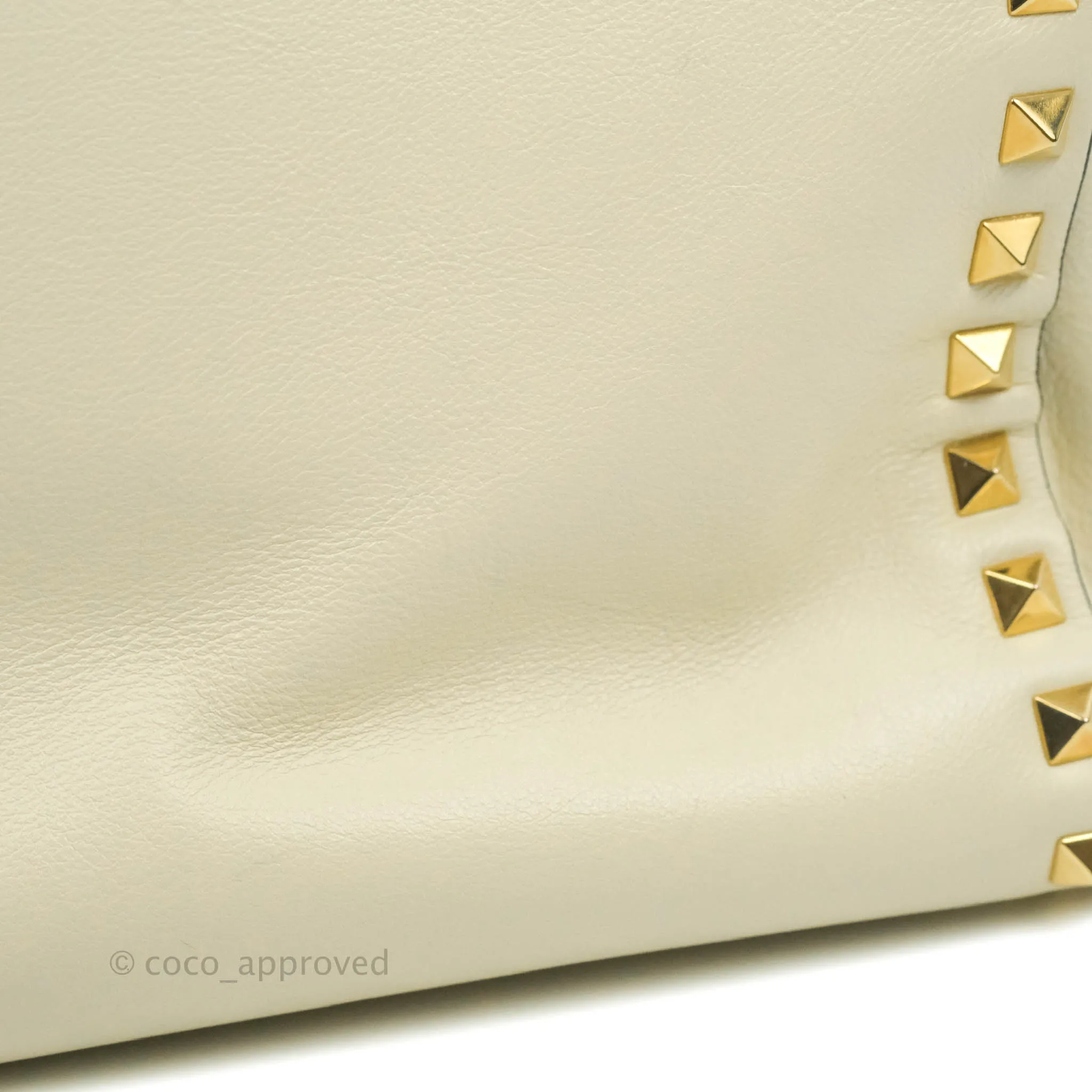 Valentino Garavani Rockstud Mini Trapeze Shoulder Bag White Calfskin Gold Hardware