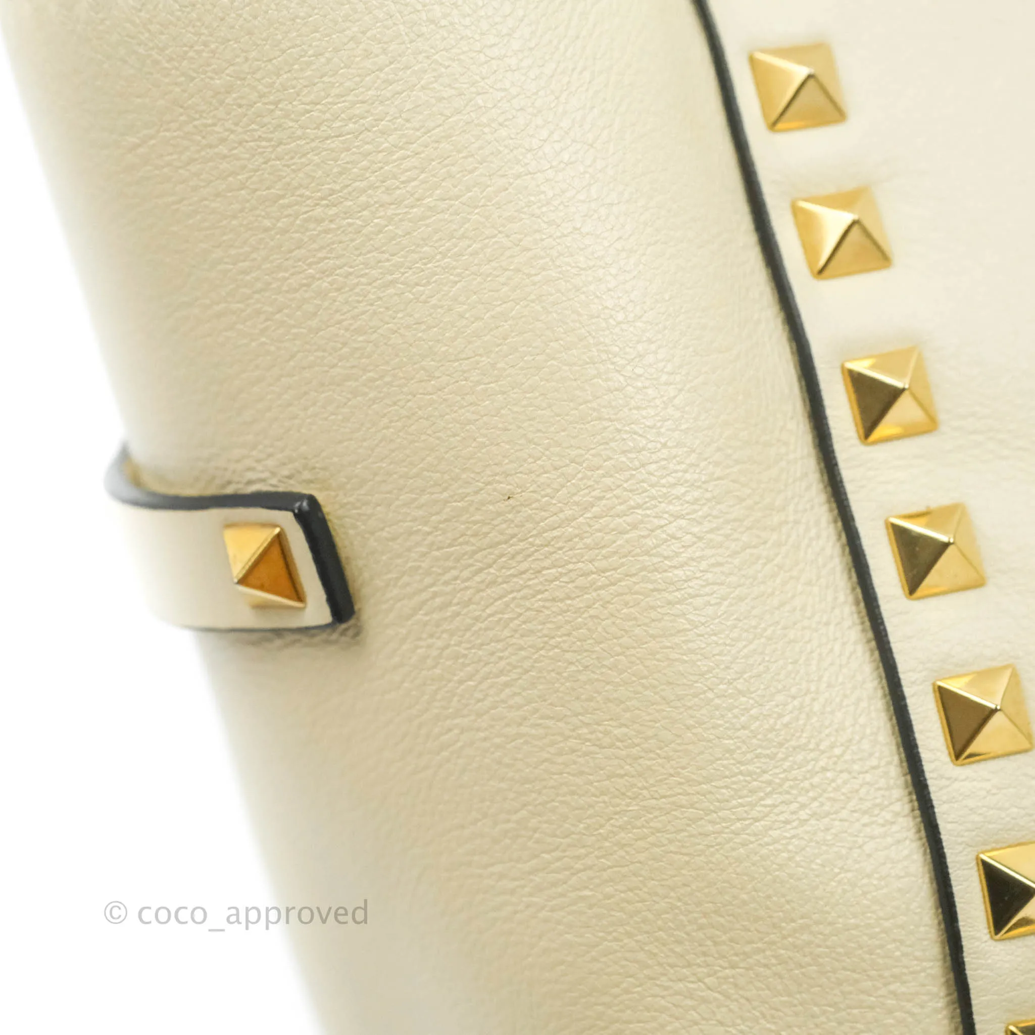 Valentino Garavani Rockstud Mini Trapeze Shoulder Bag White Calfskin Gold Hardware