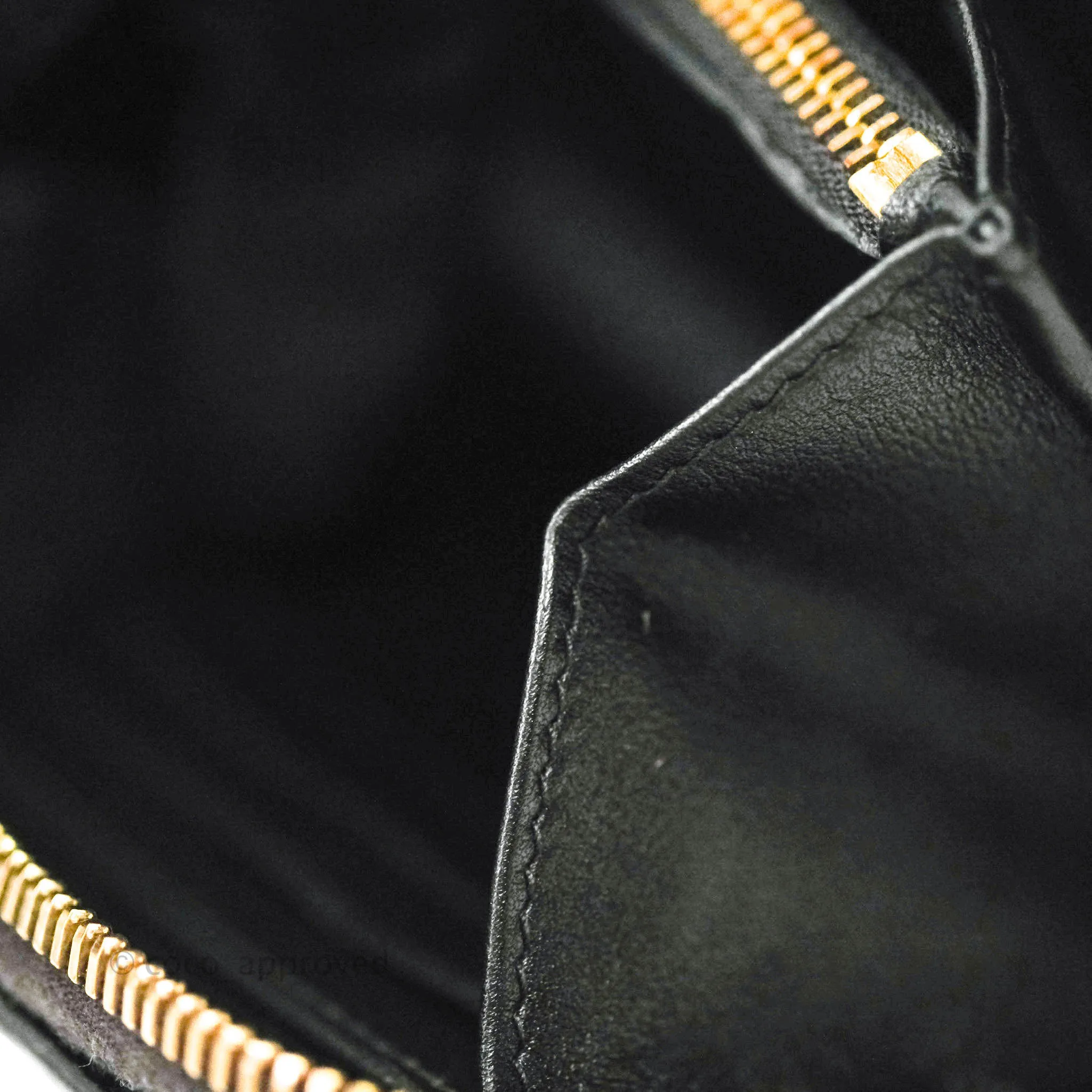Valentino Garavani Rockstud Wallet Black Gold Hardware