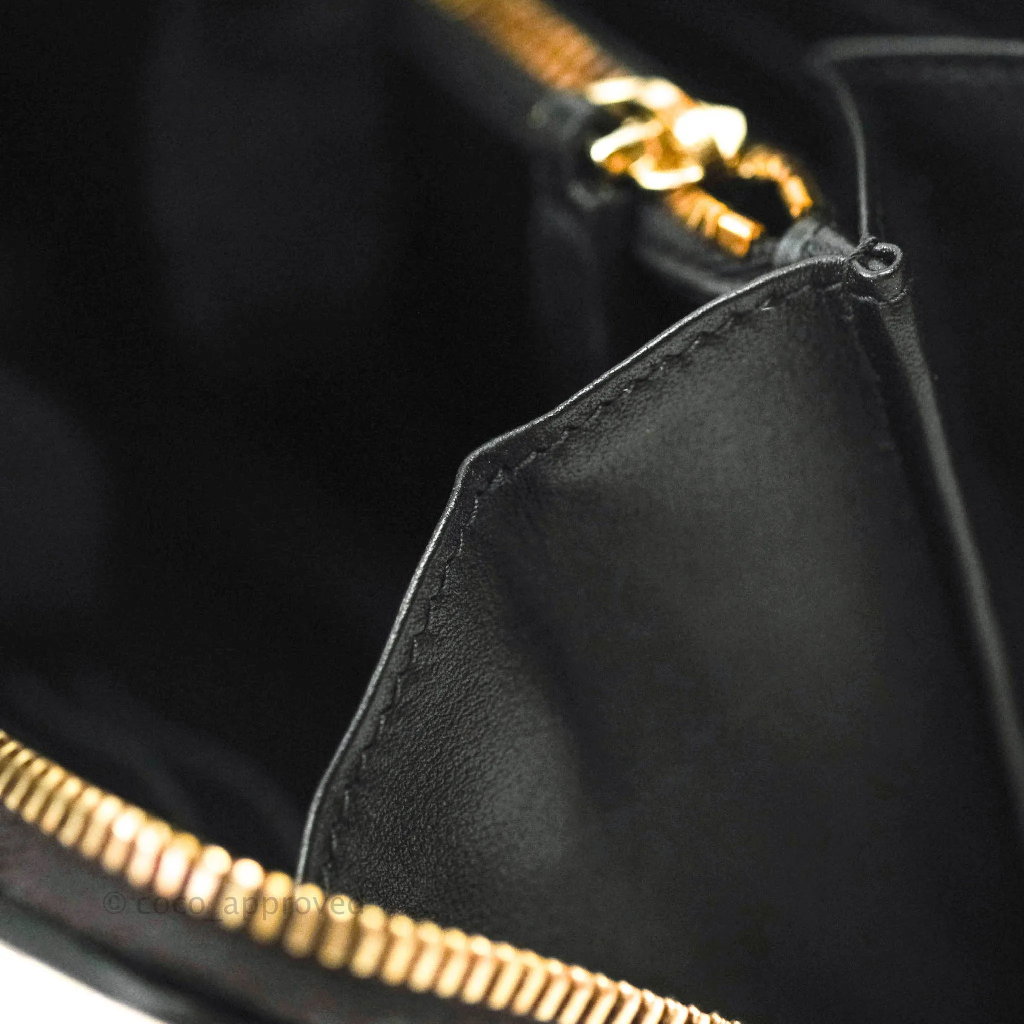 Valentino Garavani Rockstud Wallet Black Gold Hardware