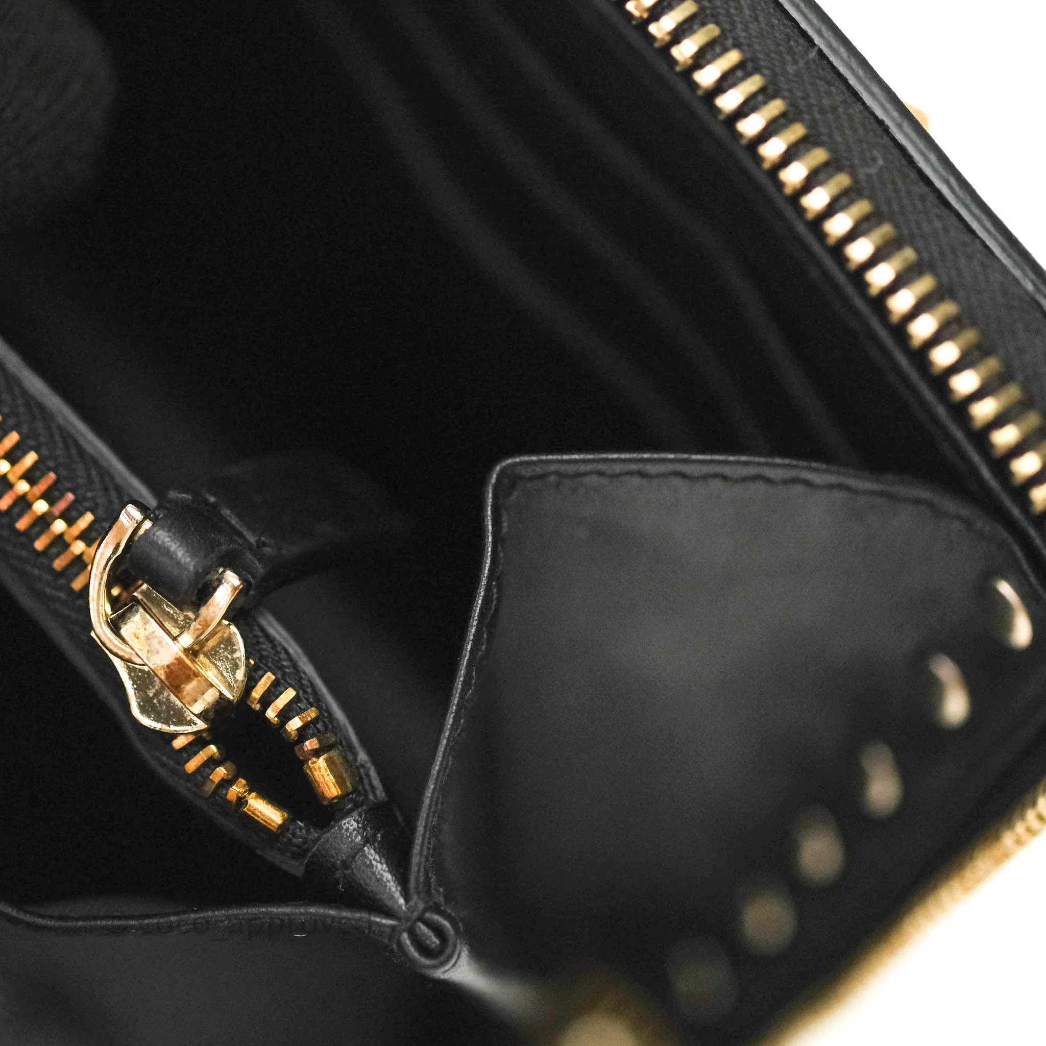 Valentino Garavani Rockstud Wallet Black Gold Hardware
