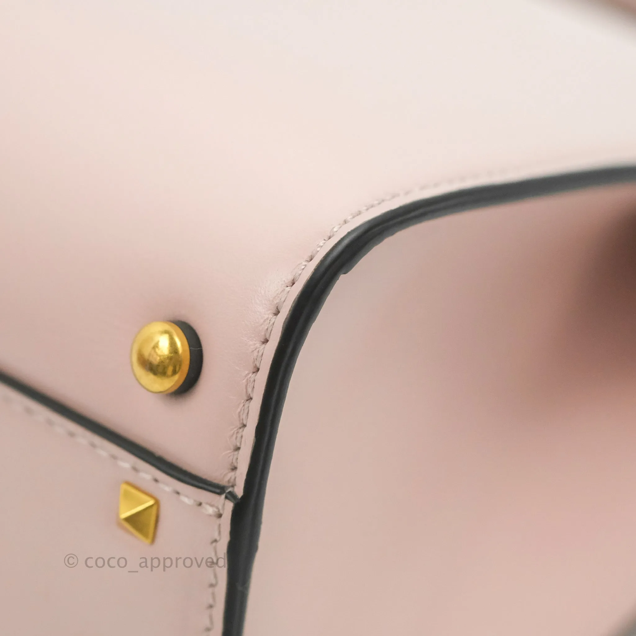 Valentino Garavani Small Vsling Grainy Calfskin Bag Light Pink Aged Gold Hardware