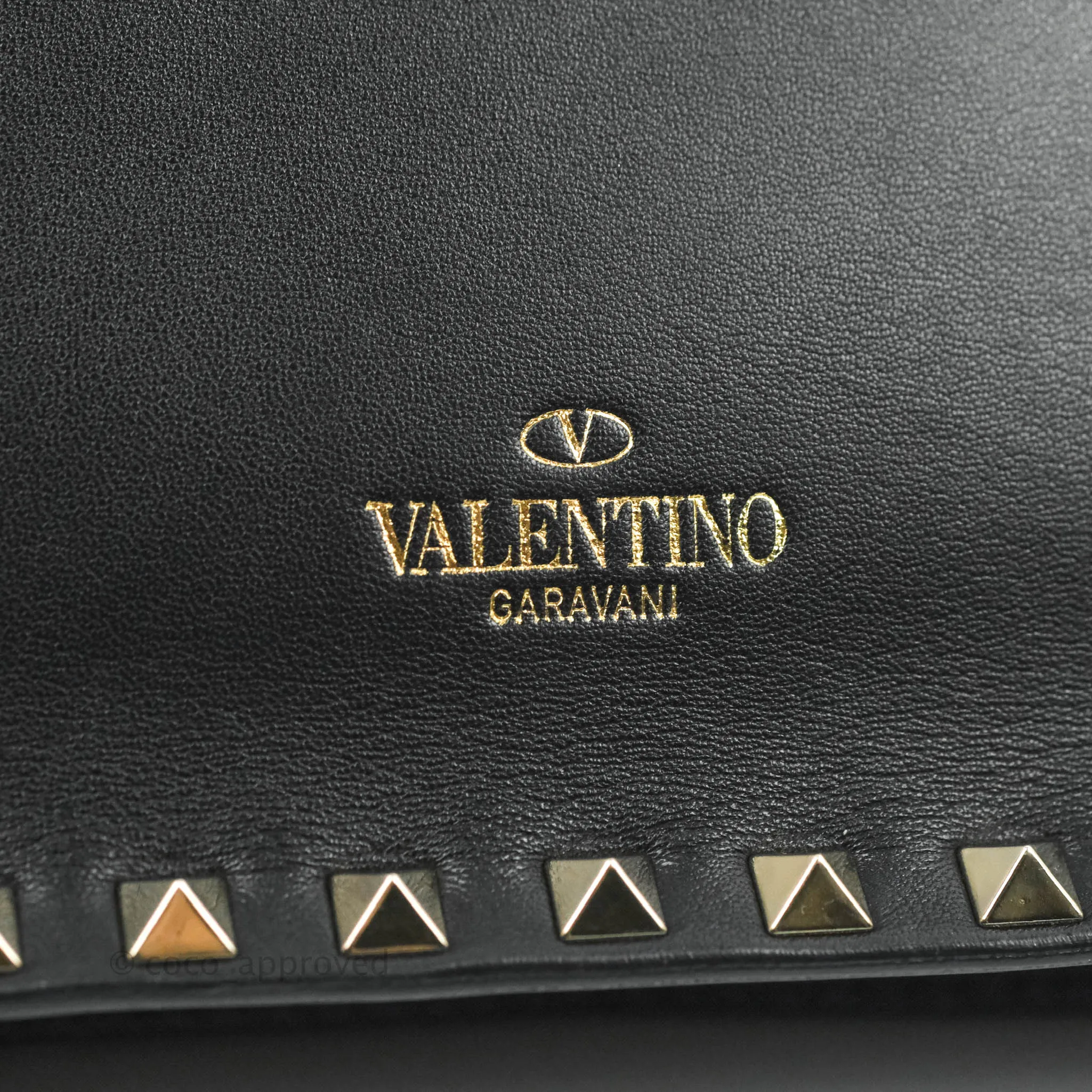Valentino Nappa Rockstud Wristlet Clutch Black